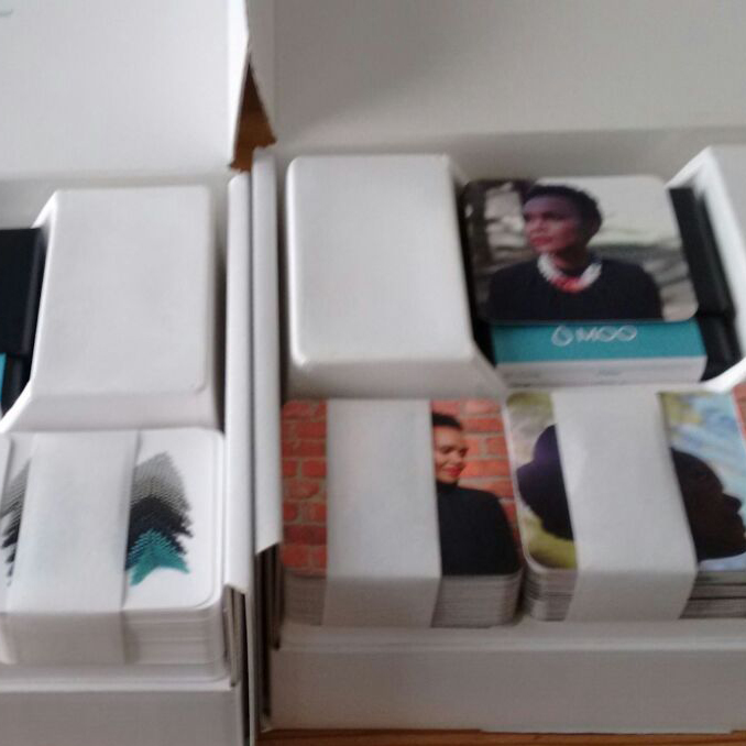The cards have been printed in the UK, so I won't get to hold them until my mum arrives in Paris. Can't wait!