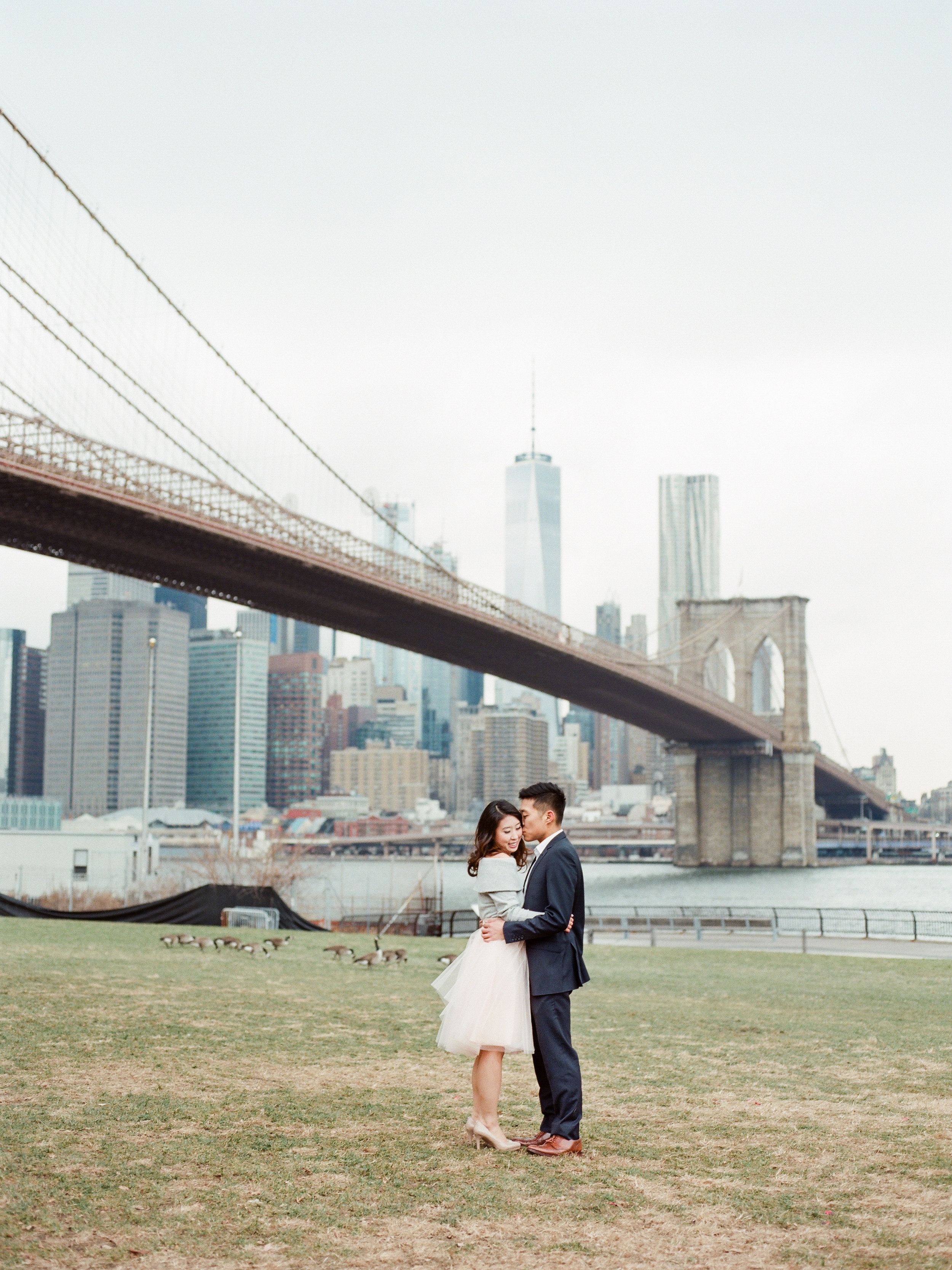 brooklyn-dumbo-new-york-engagement-photos-pictures-26.jpg