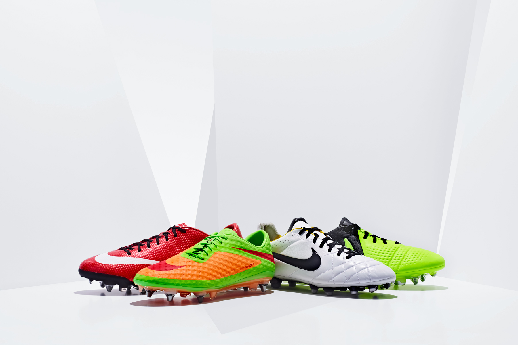 NIKE_HO13_ID_01_0105rt_originalBG_final2.jpg