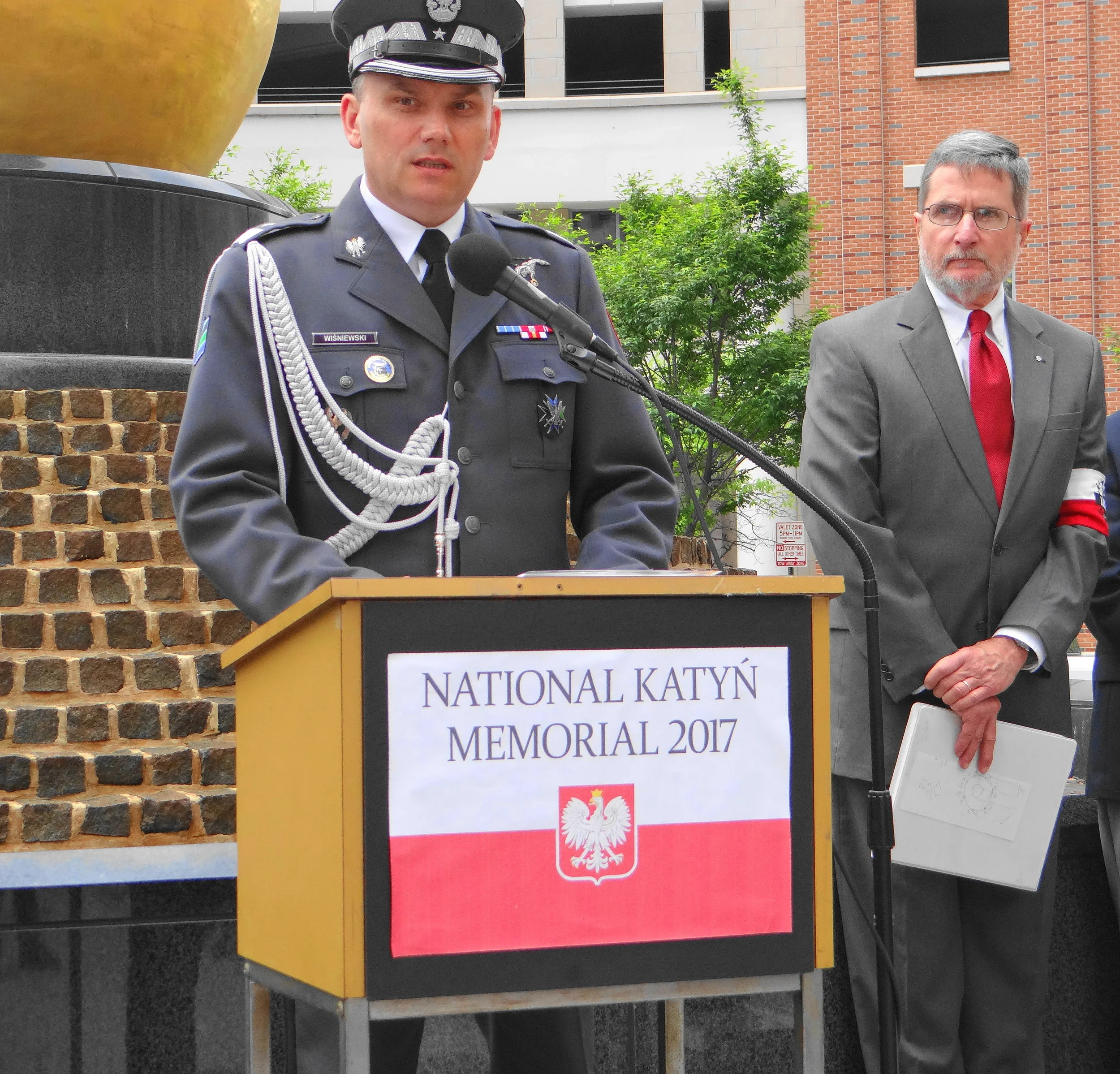 Brigadier General Cezary Wisniewski & MC Adam Mazurek.JPG
