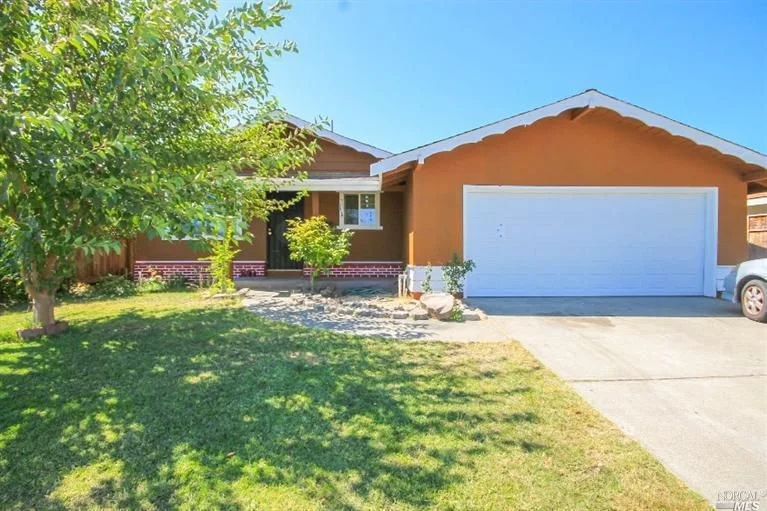 125 Lomita Ave., Vacaville