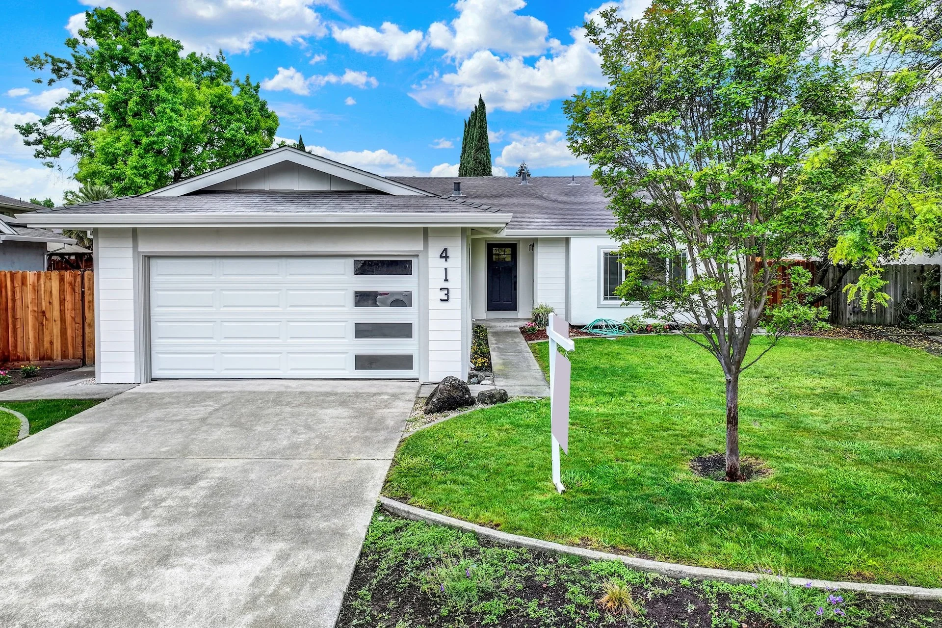 413 Violet, Fairfield
