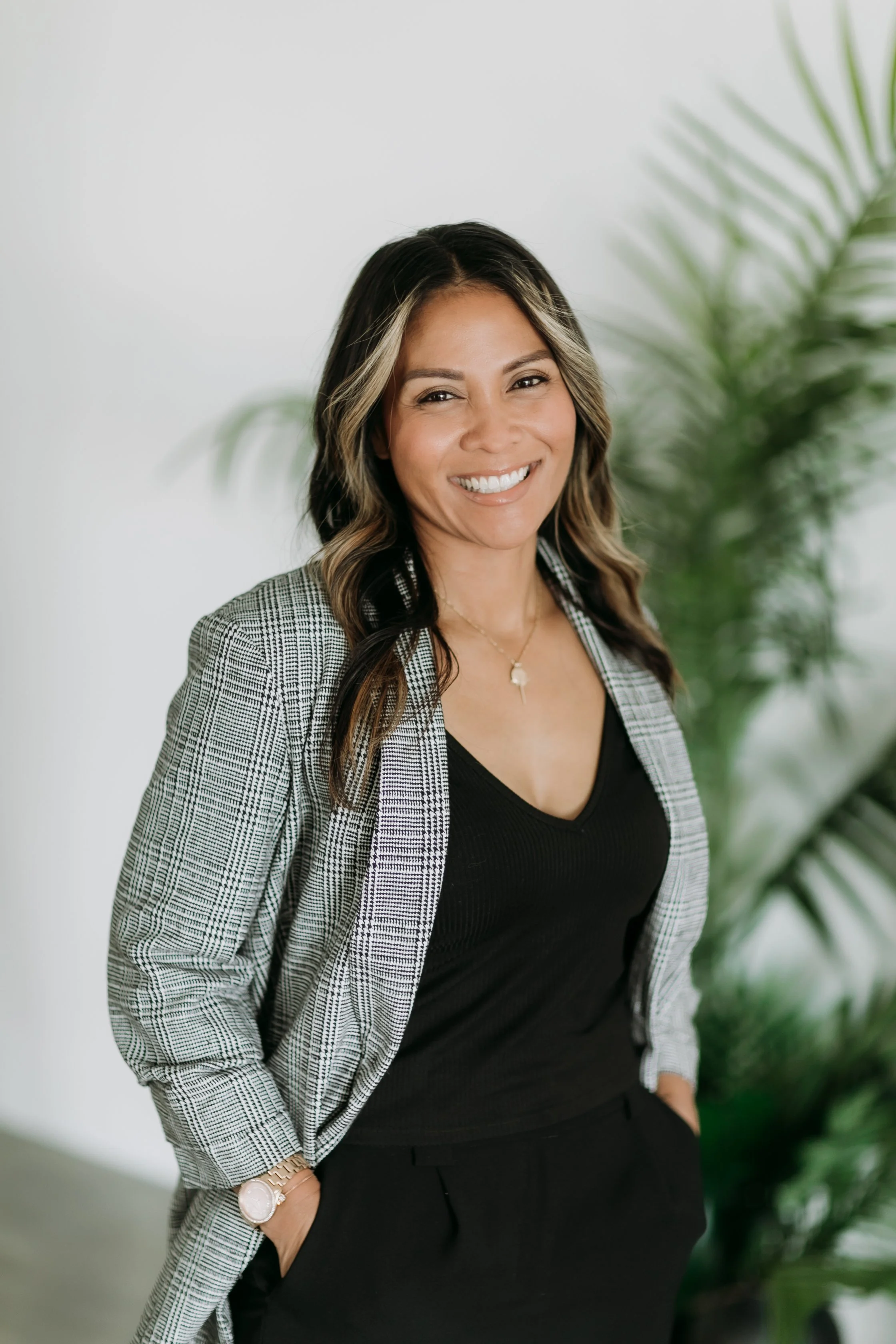 Bio — Michelle Perez, REALTOR® RE/MAX Gold