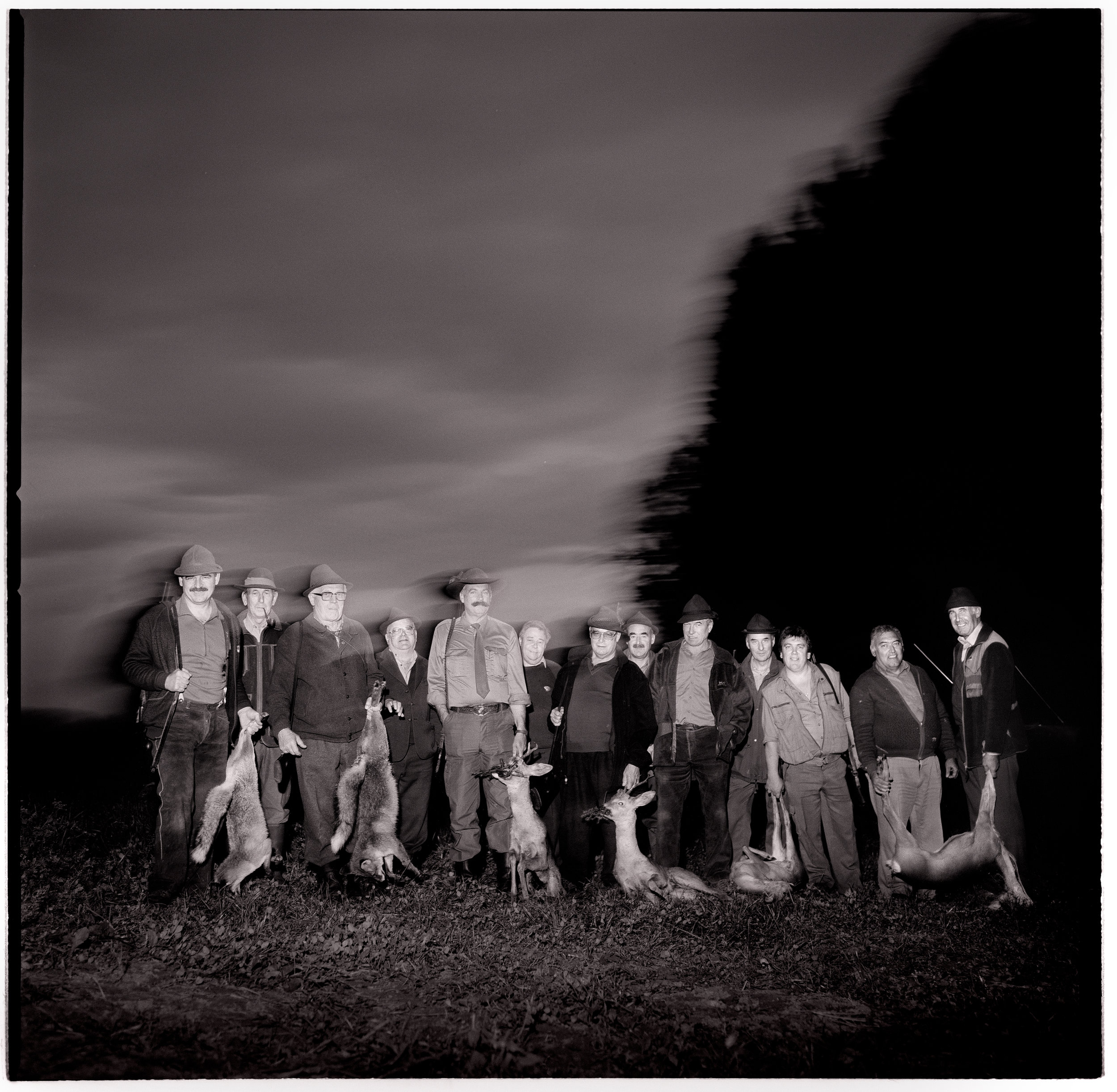 27-Hunters_Group_STUI.jpg