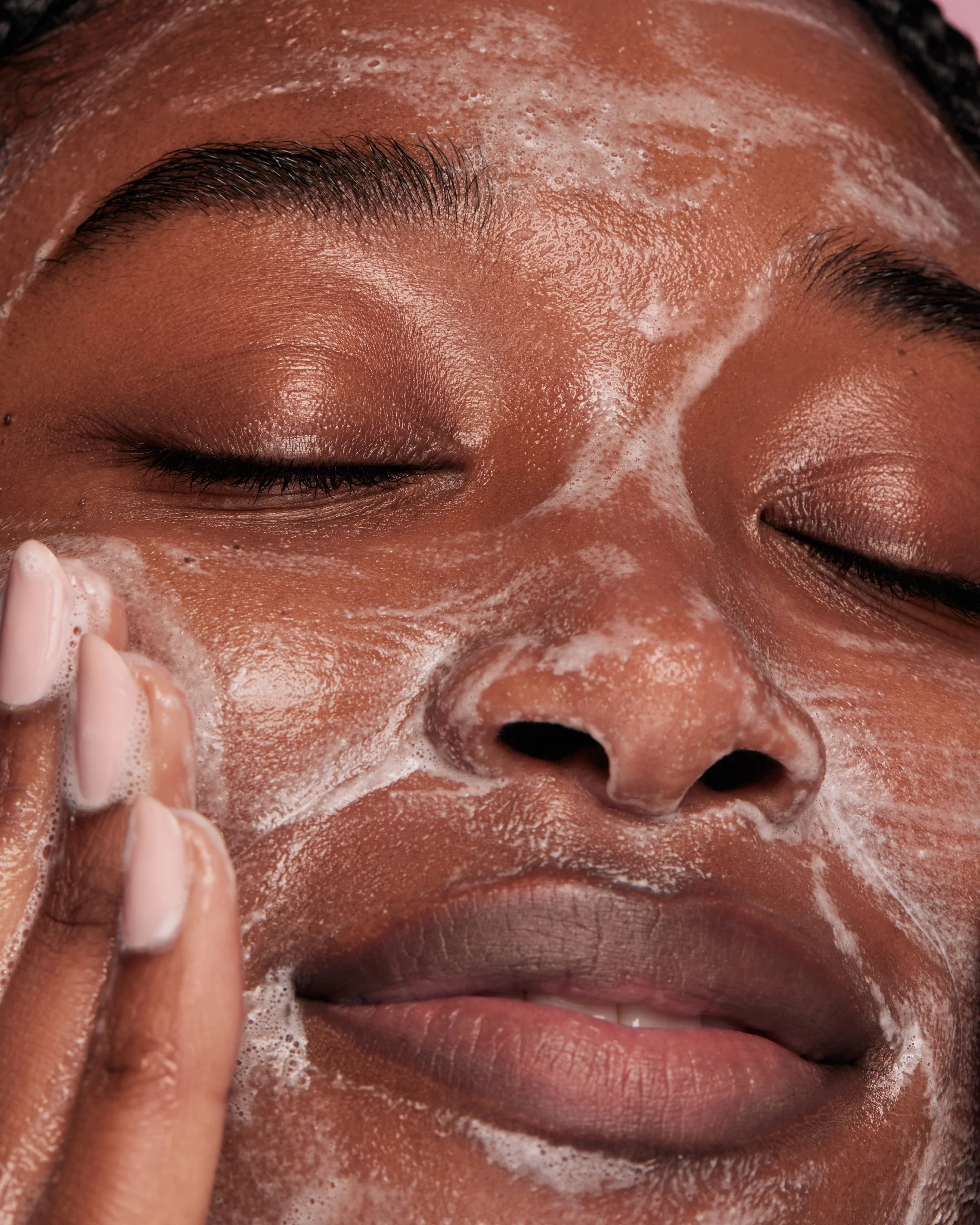 04-Taylor-PowderCleanser_1154 IG copy.jpg