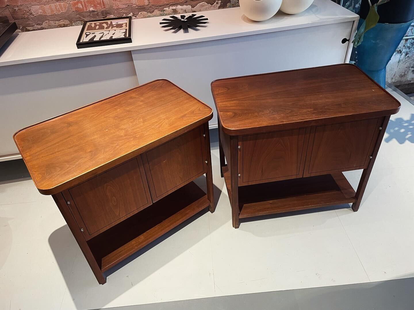 This pair of walnut Jack Cartwright for Founders nightstands just hit the shop today. (dims: 23&rdquo;w x 23&rdquo;d x 15&rdquo;h)