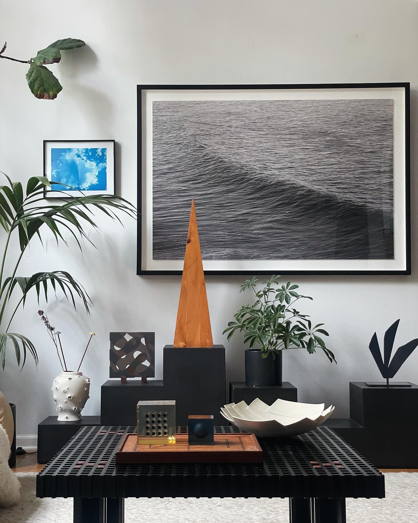 Love this mellow wave photo!!!! Picked up a few large format framed photos from my guy @dialmformodern thanks Tim! I&rsquo;m always trying to mix up art on my walls at home with paintings and photos.