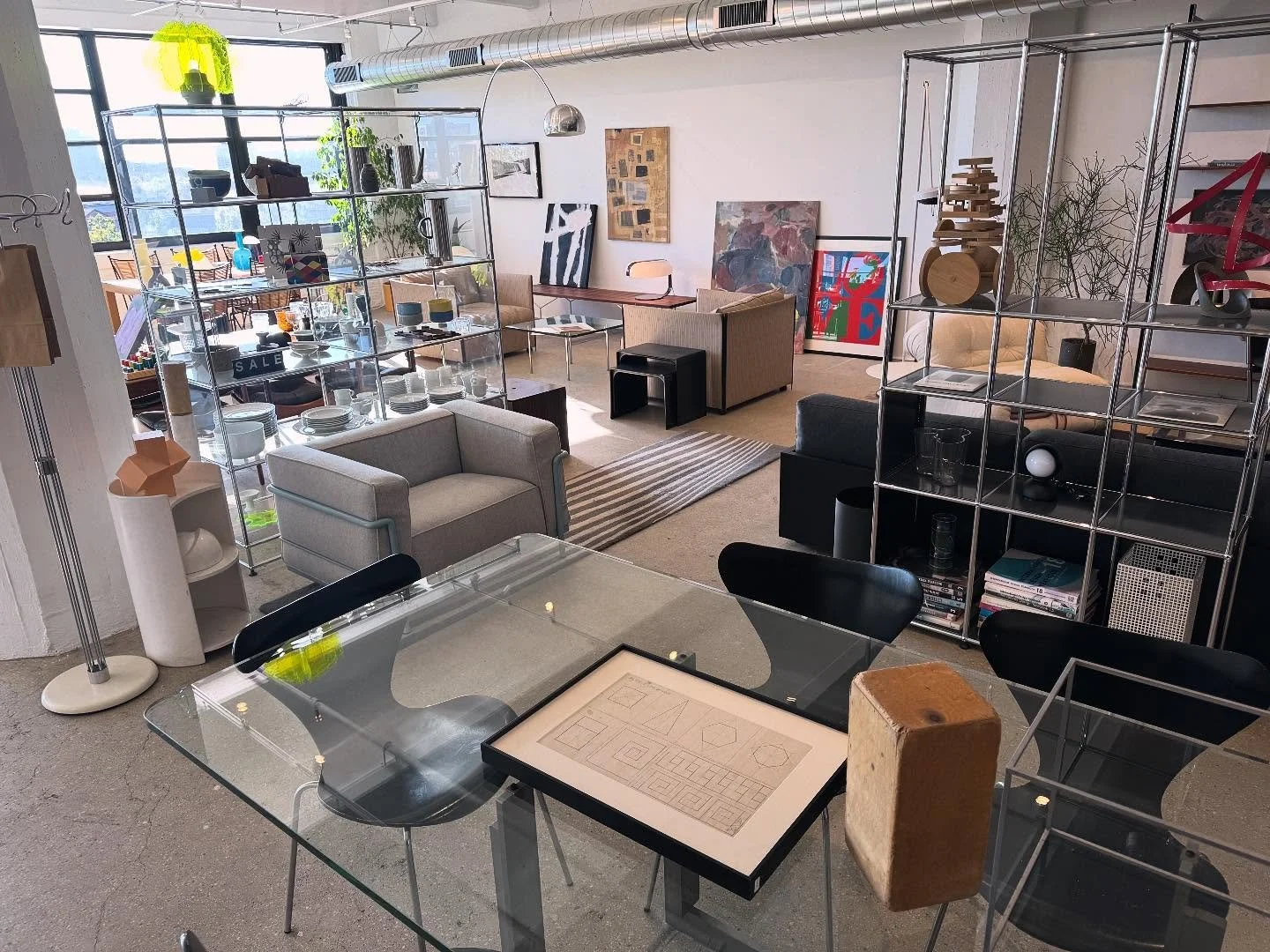 I&rsquo;ll be in Round Top this weekend but&hellip; my space at @design.at.329 will be OPEN with my friend @saffronvintage holding it down and popping up in my space for the Chicago Fashion Weekend event. Open both days Saturday and Sunday 12-5 (the 