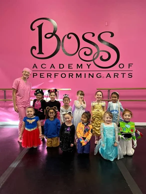 Our Saturday kiddos started off our Halloween week at Boss in the most spooktacular way!!!🧡🖤 

Don&rsquo;t forget to dress up as your favorite characters this weekend too!