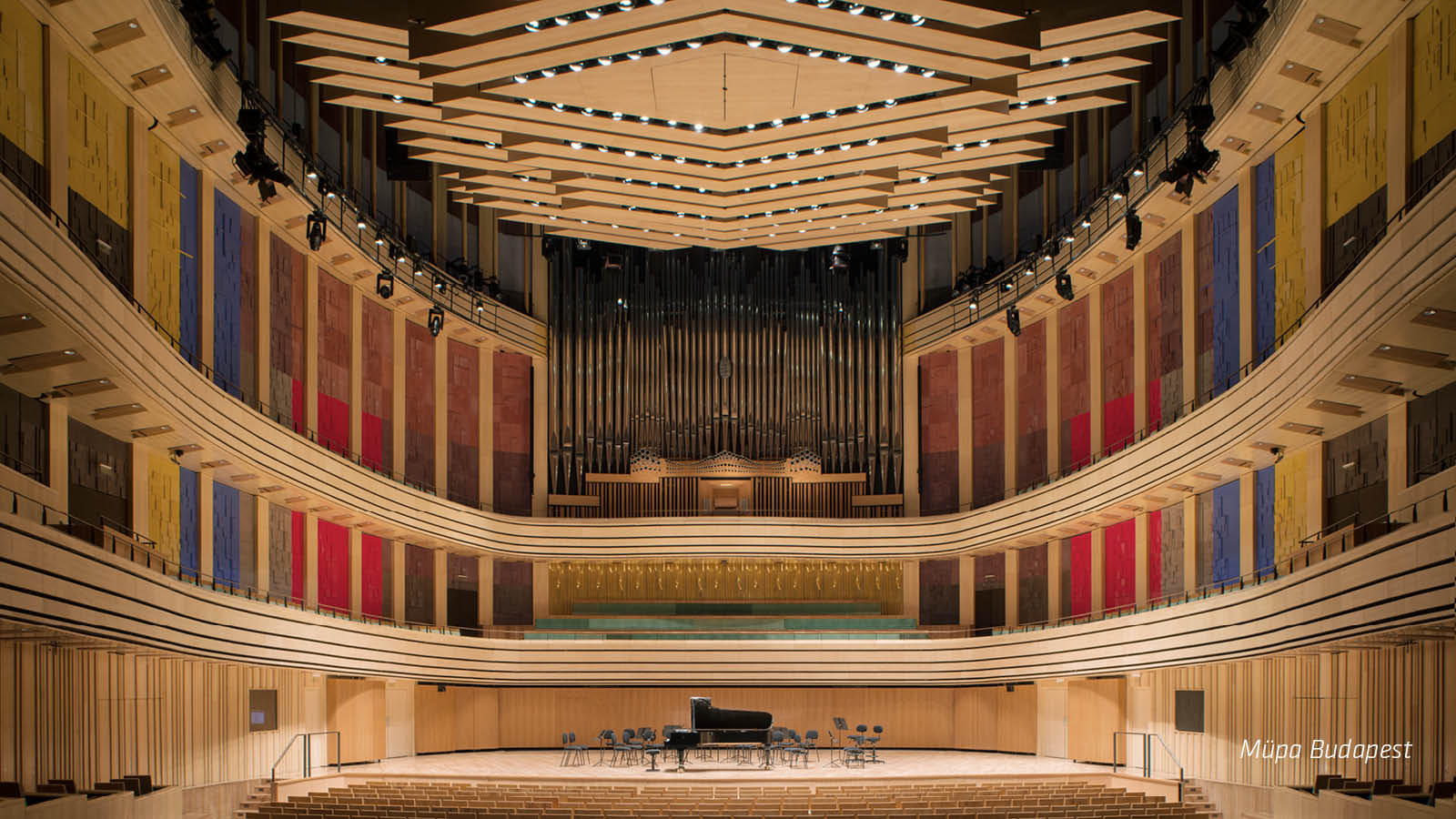MÜPA.jpg