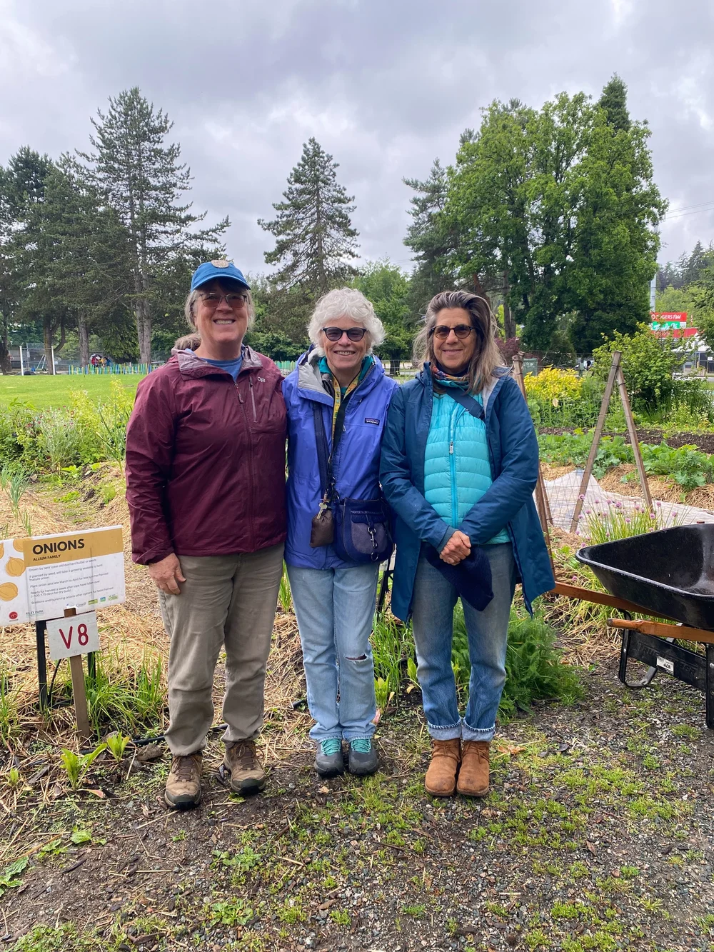  Visitors from Chuckanut 