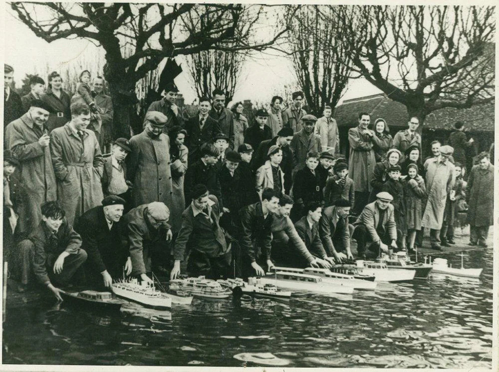 Pre 1960 Southend Model Power Boat Club taken from Southend Model Boat Club website: http://www.smpbc.co.uk