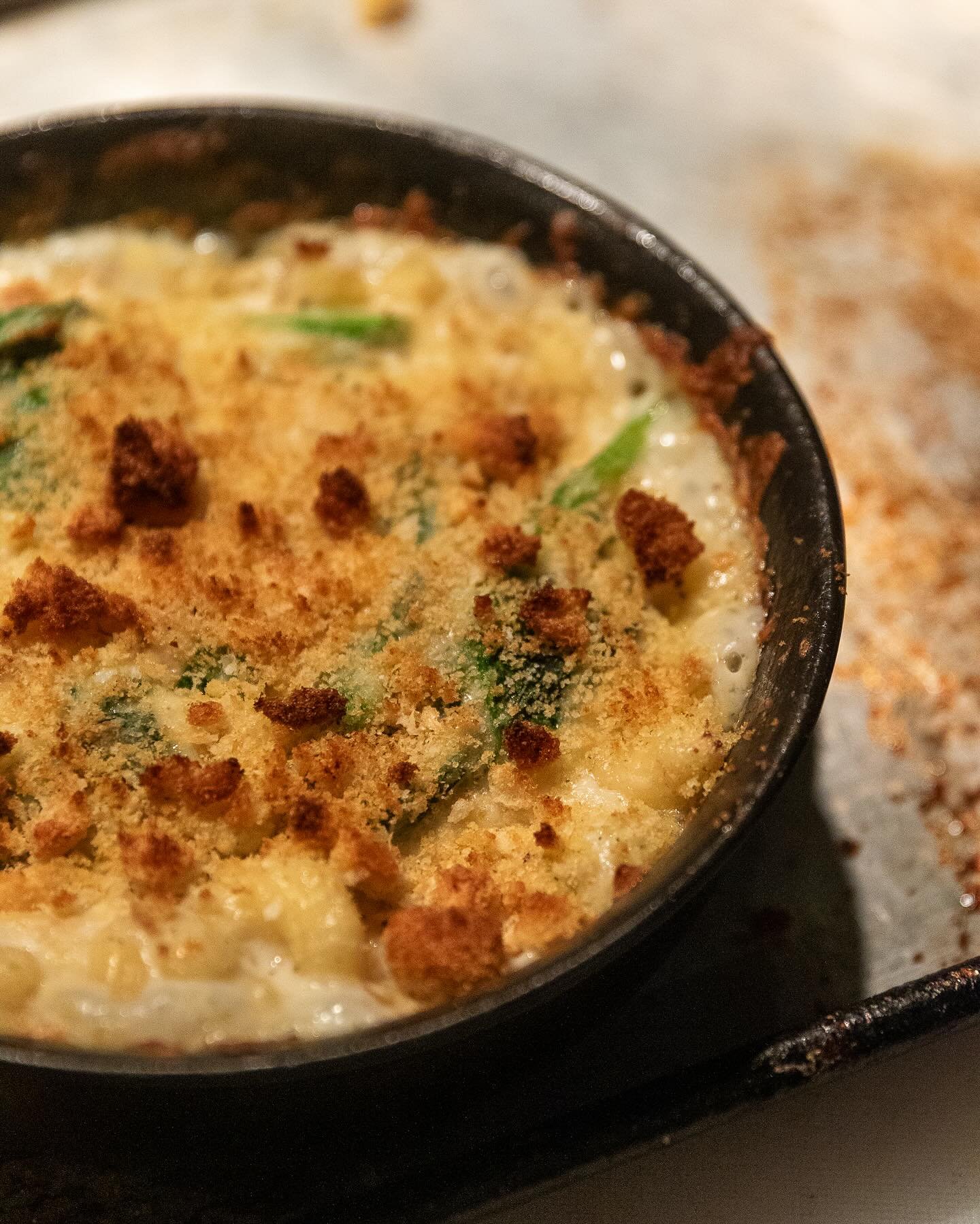 Mac &amp; Cheese has entered the chat 🧀 

Try some of our revamped menu items this week! Classic cheese or craft your own with whatever you like. Maybe chicken and basil or a pepperoni and tomato pizza mac?