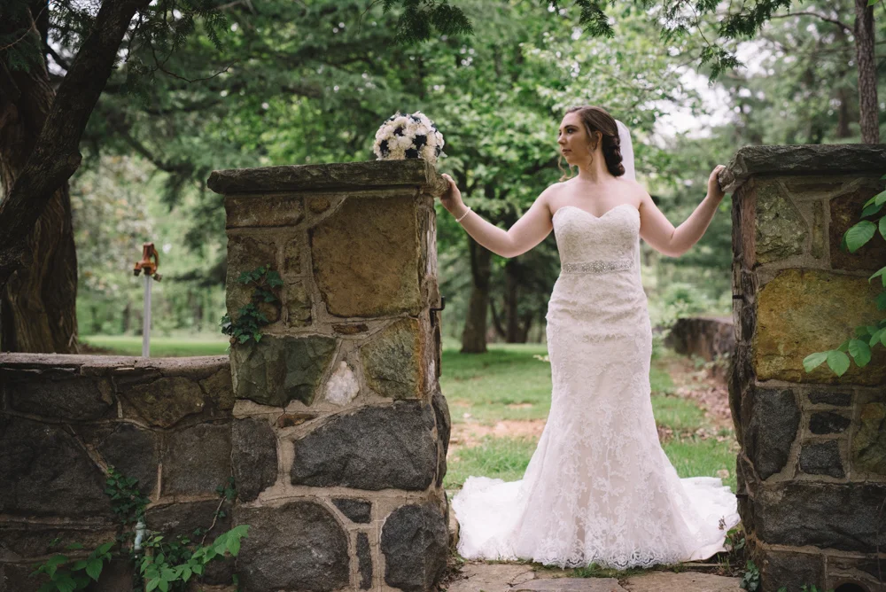 samantha bridal portraits rust manor house-24.jpg