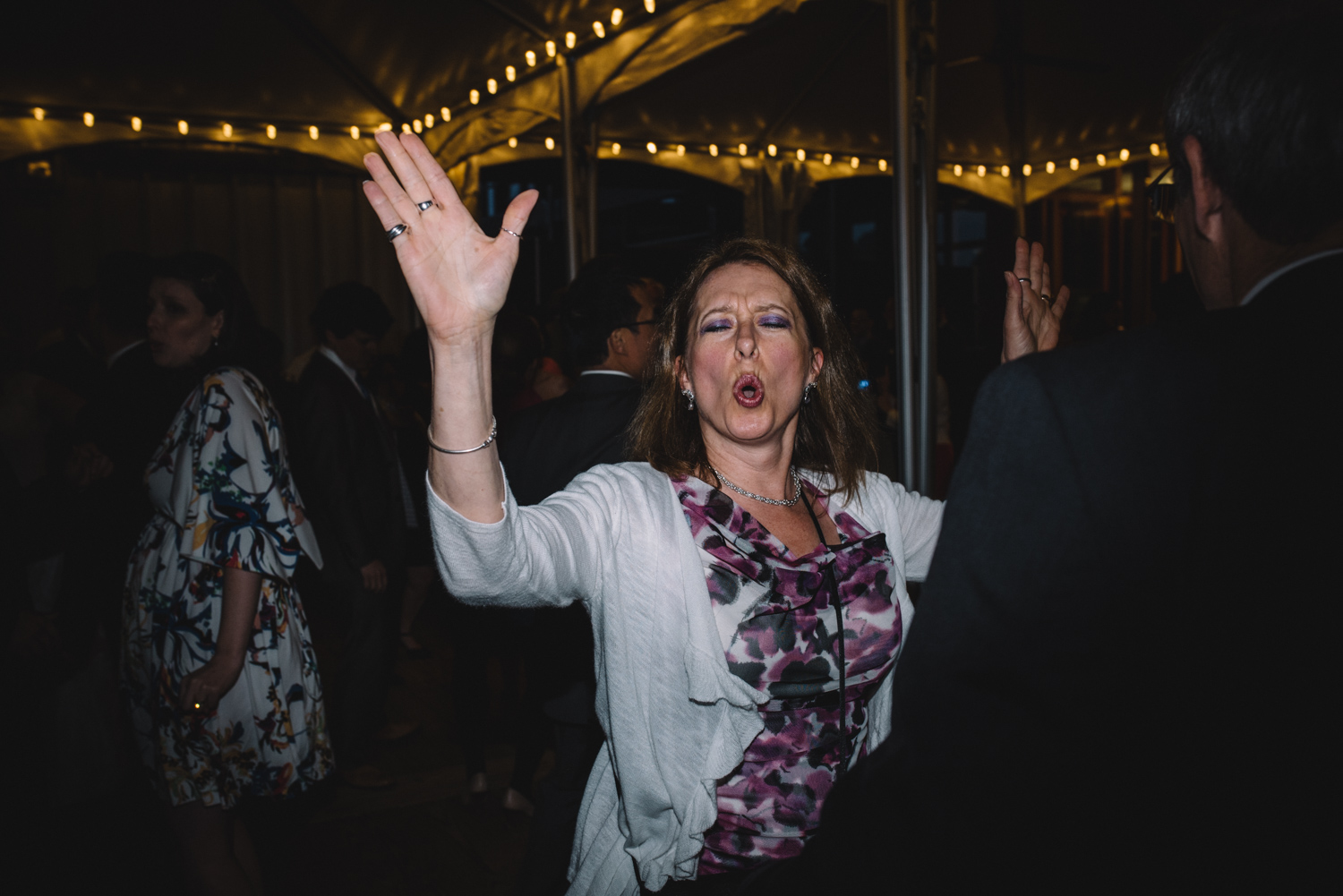 annapolis beach wedding in the rain-96.jpg
