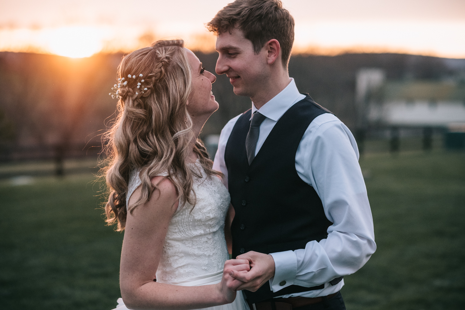 sunset wedding at shadow creek purcelleville northern virginia