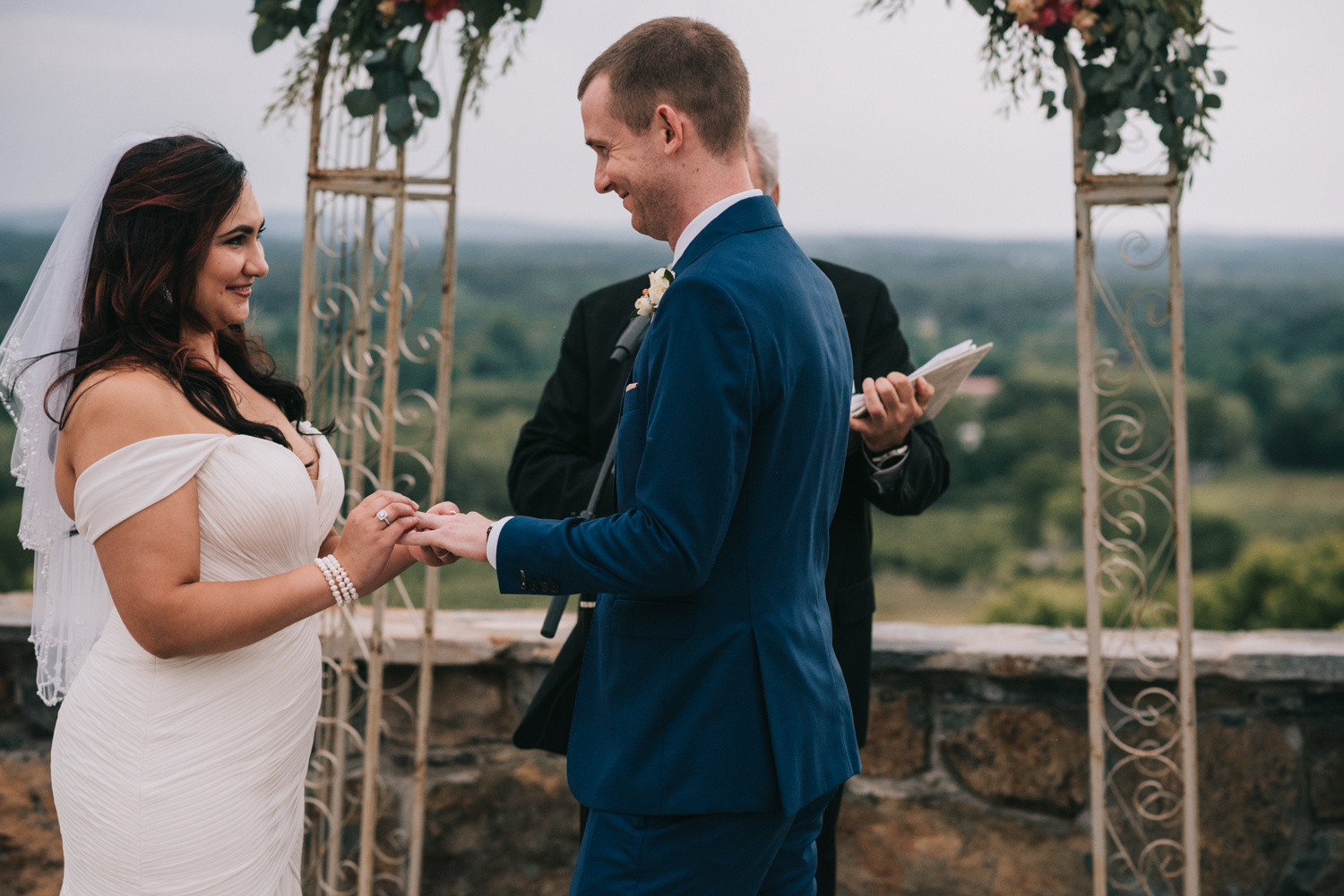 bluemont vineyard wedding virginia-79.jpg