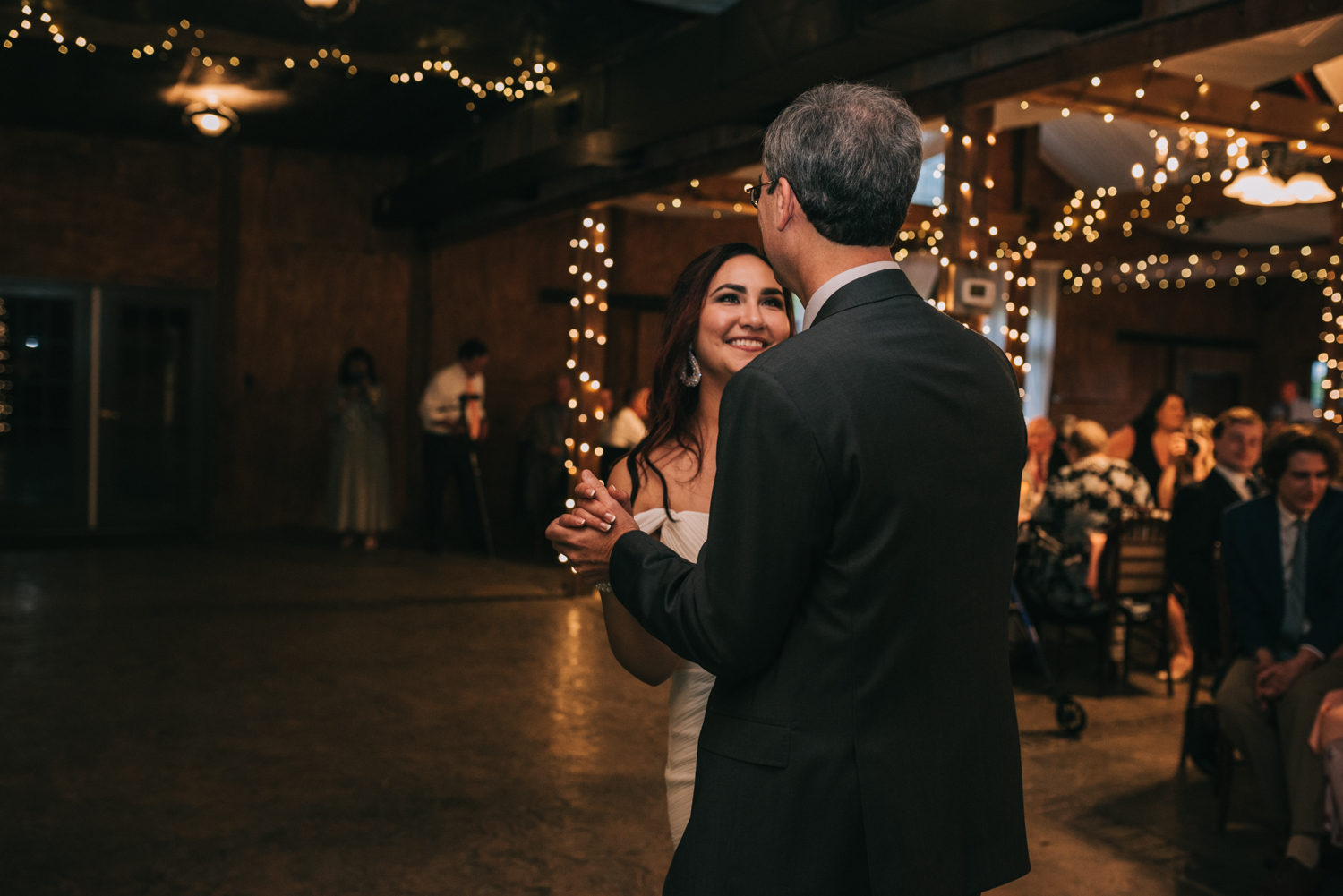 bluemont vineyard wedding virginia-111.jpg