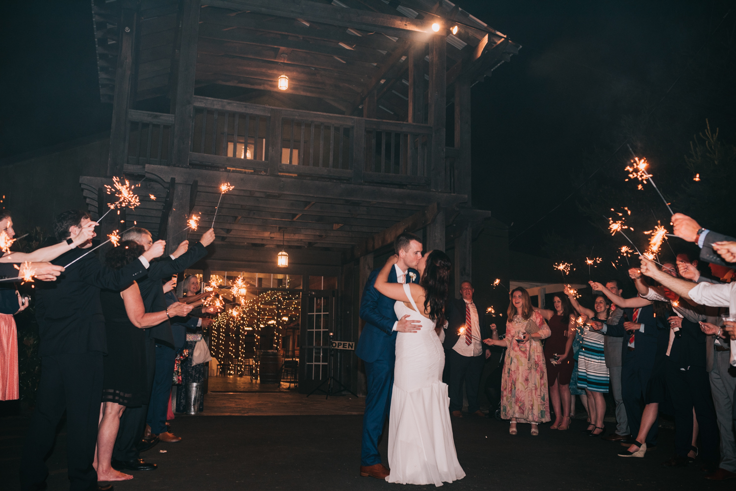 bluemont vineyard wedding virginia-120.jpg