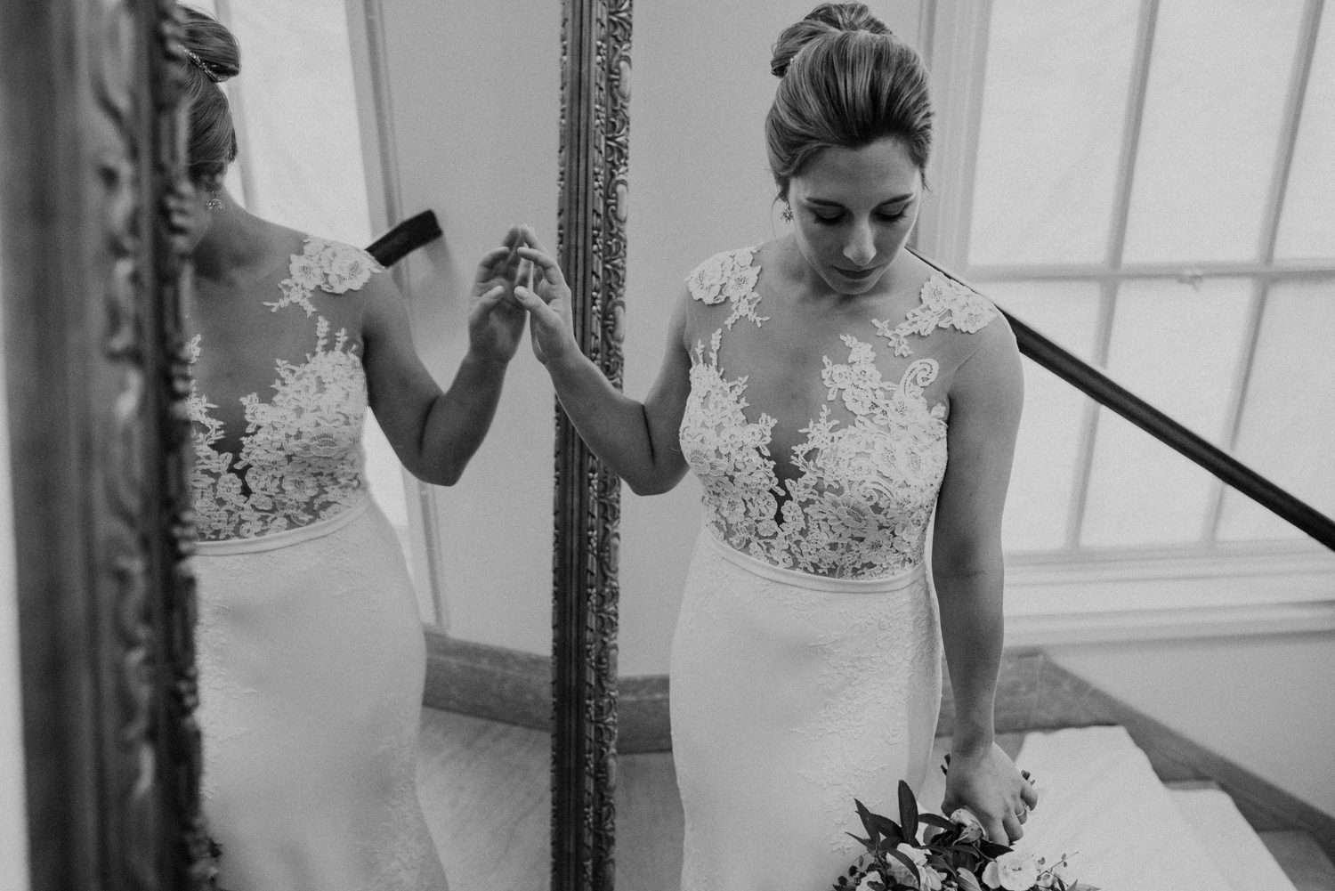 black and white mirror bridal photo at dc line hotel