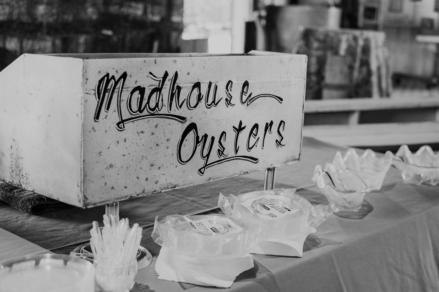 madhouse oysters station for cocktail hour at the Chesapeake bay maritime museum