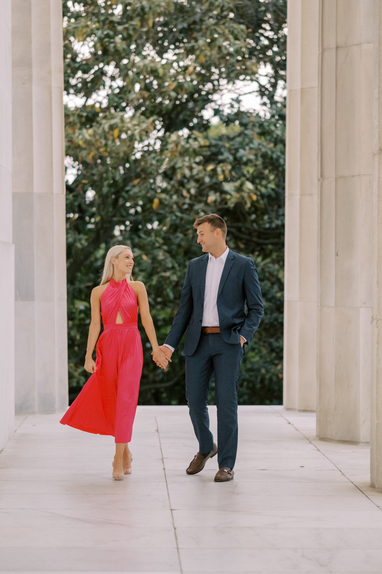 lincoln memorial engagement photos-2.jpg