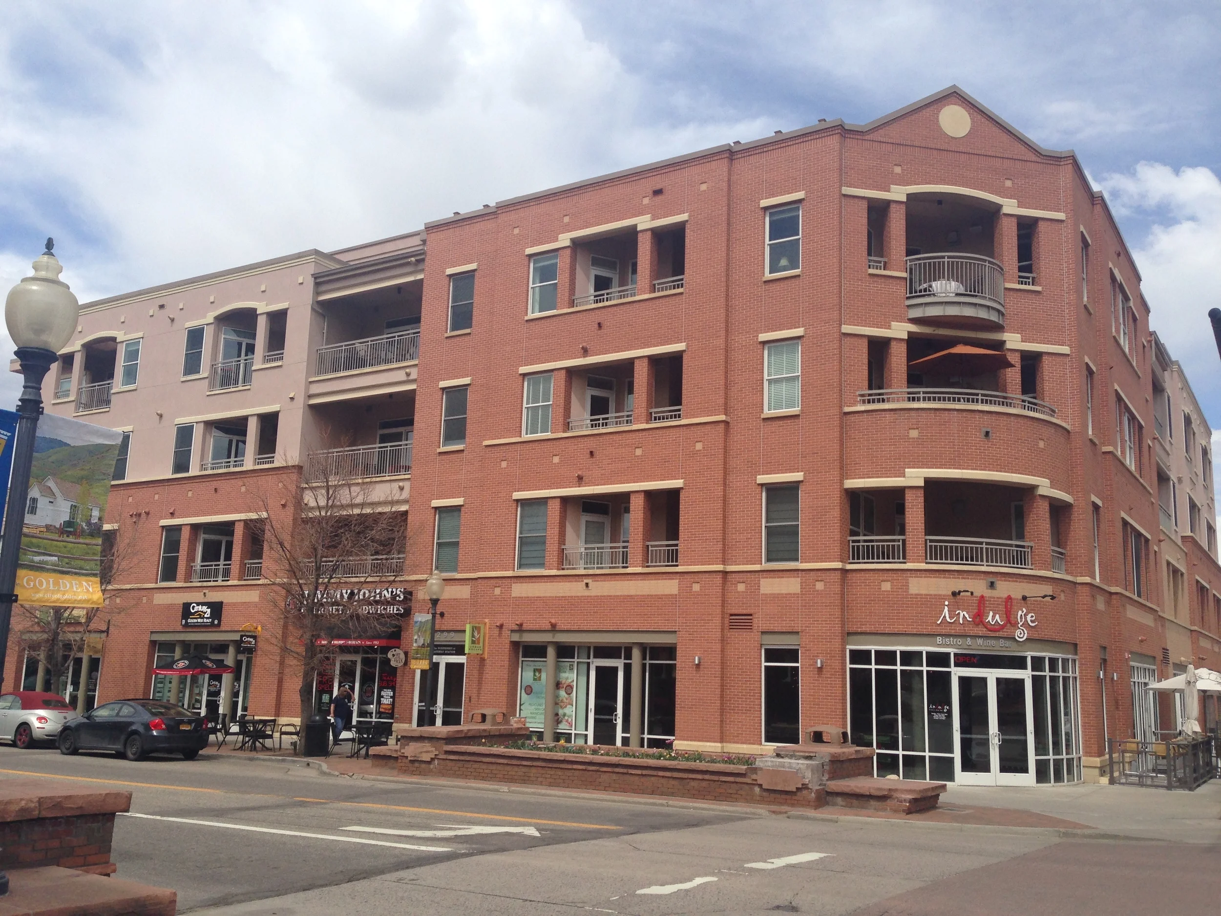 Townhomes and Condos in Golden, CO