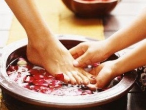 01_feet.jpeg