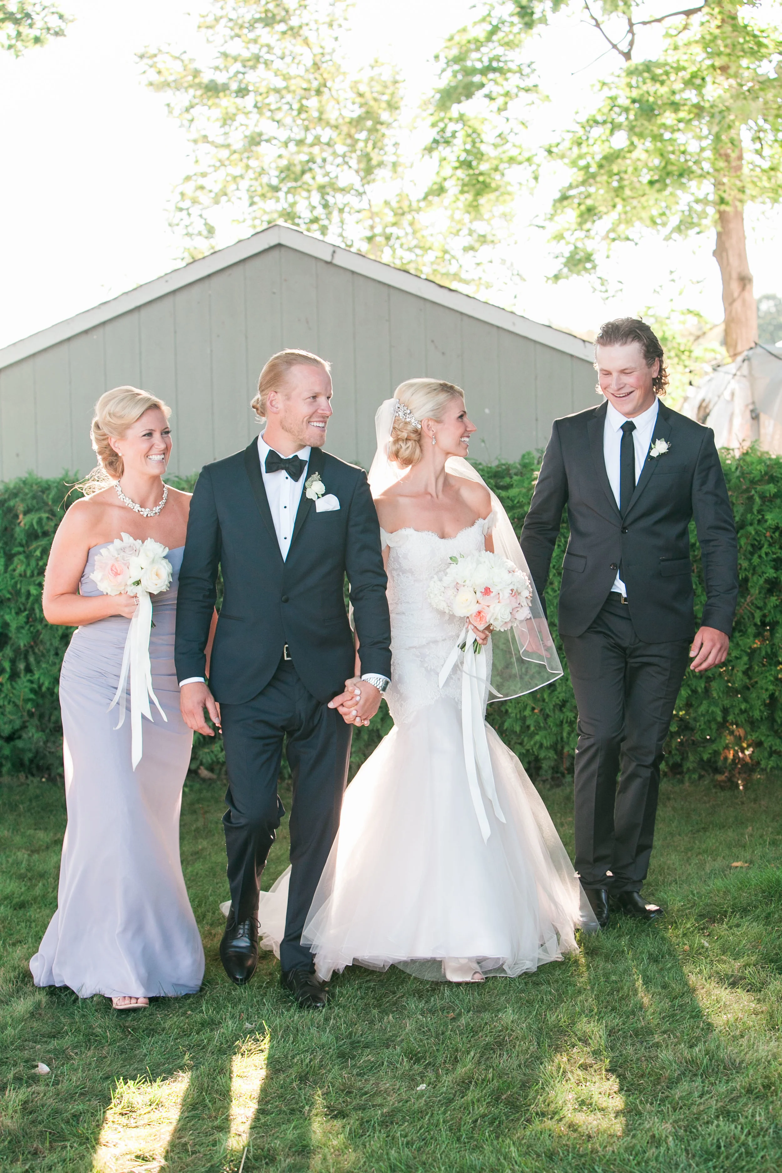 Bridal party photos in Muskoka