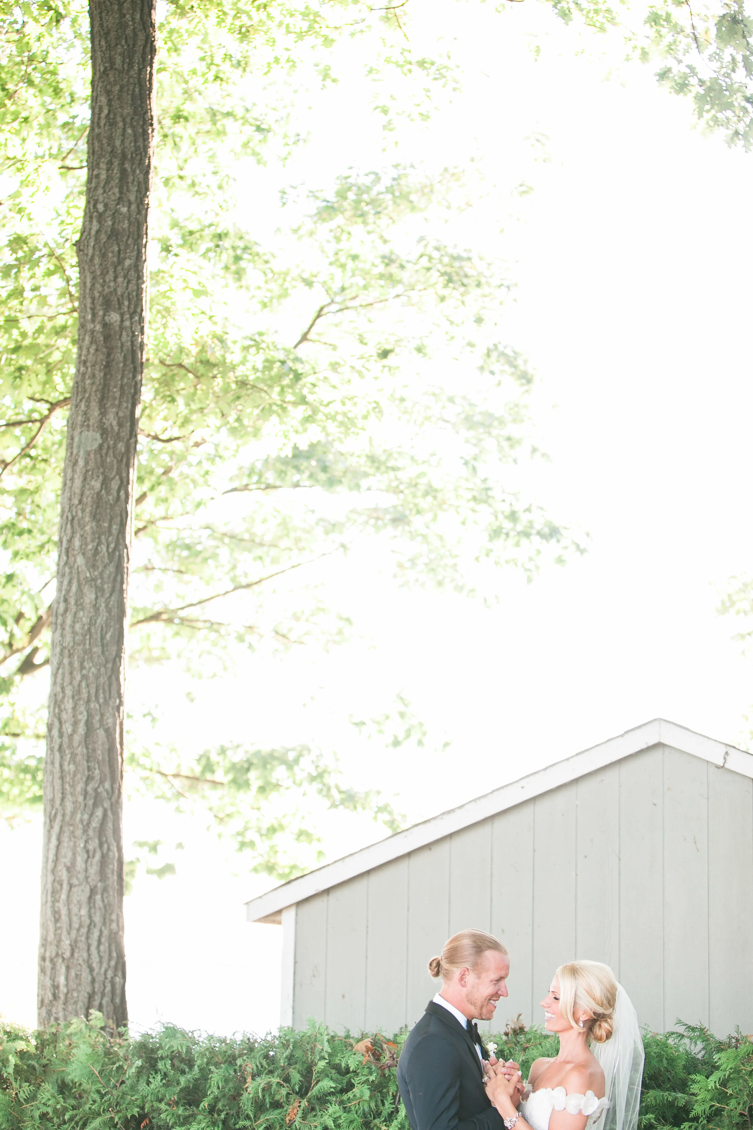 Wedding photos in Muskoka Ontario