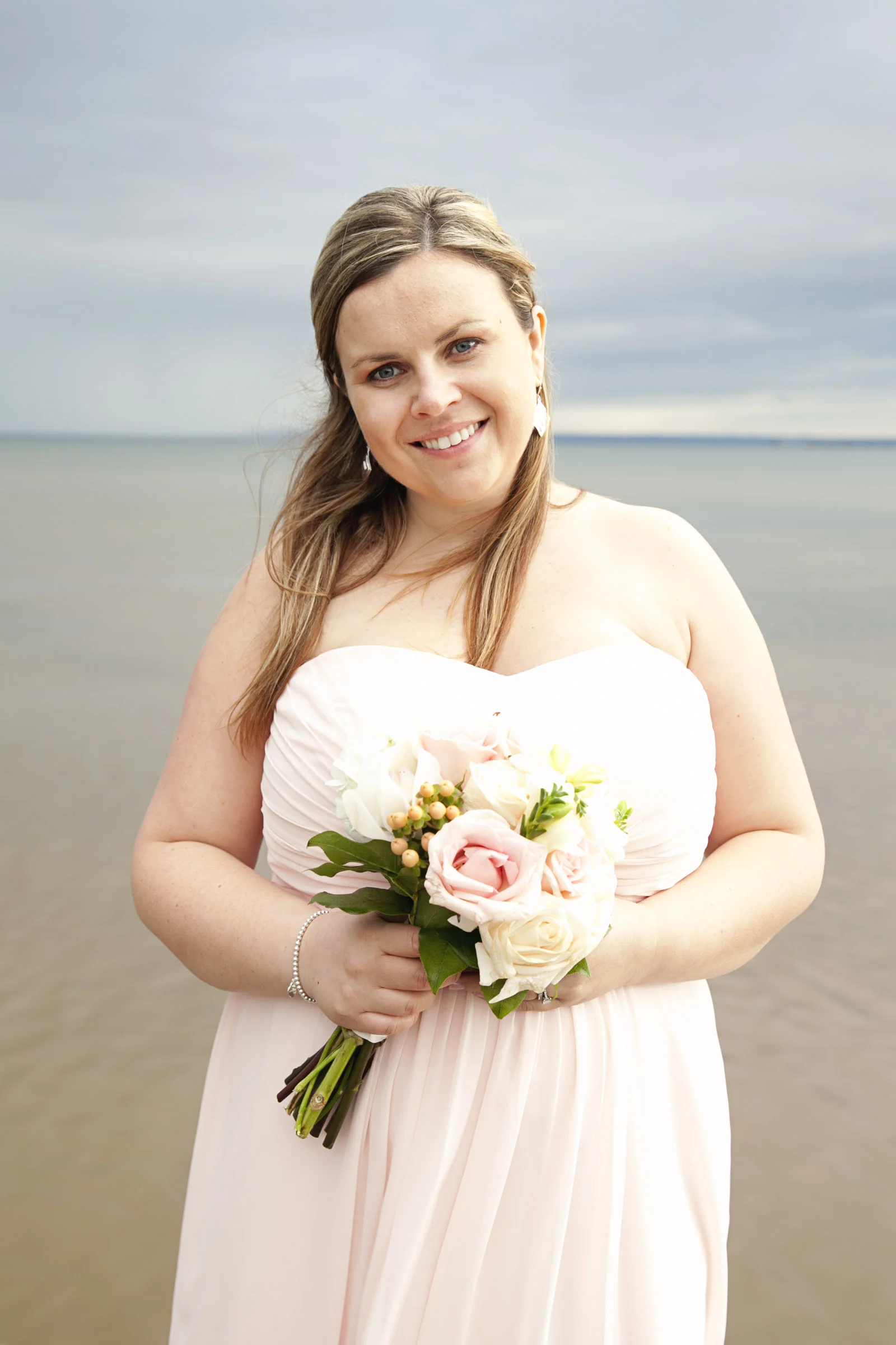 Rainy day wedding photos