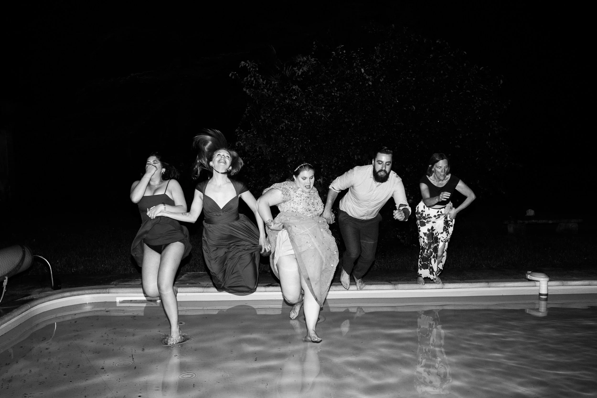 Crazy wedding photo ideas.