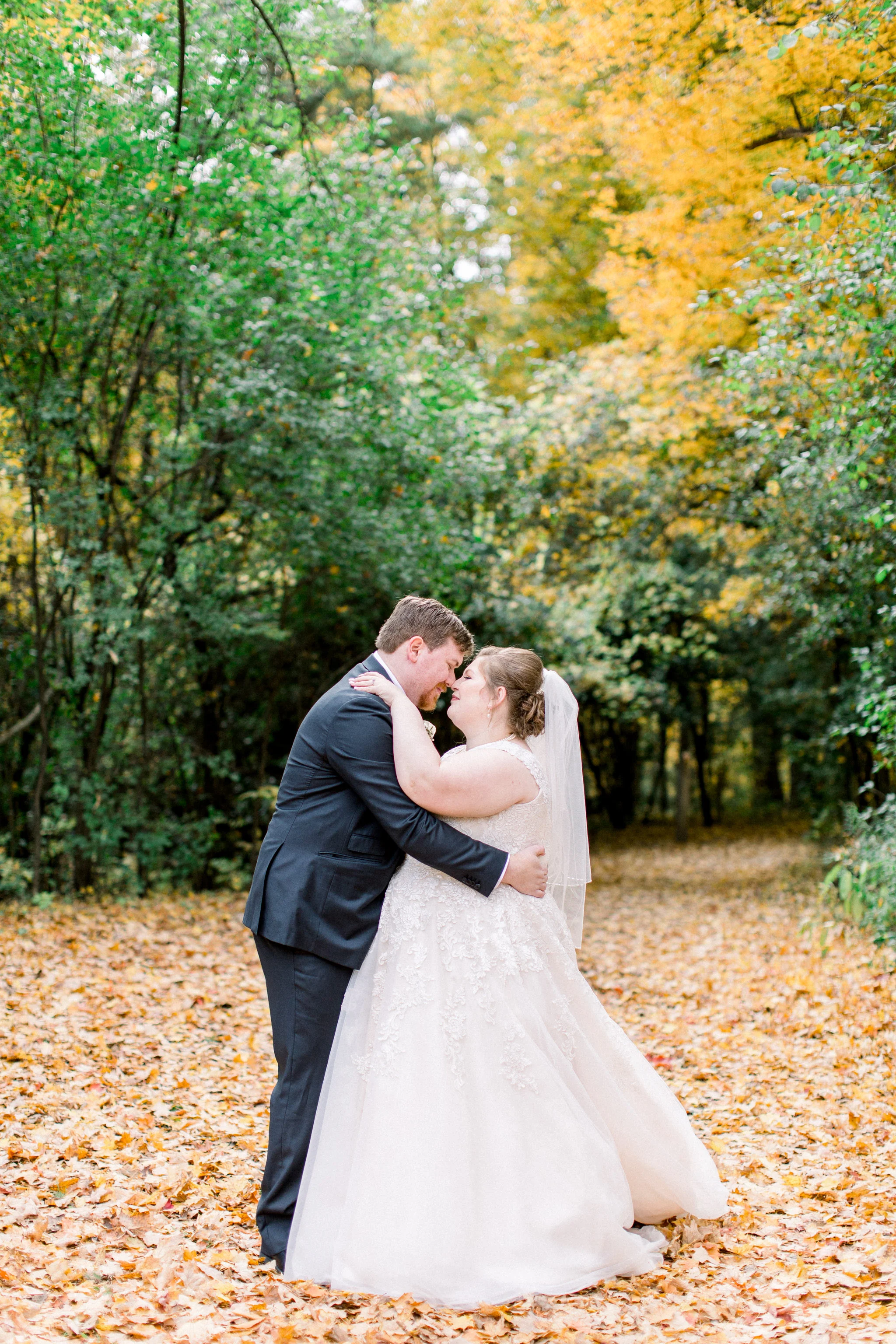 fall wedding photos.