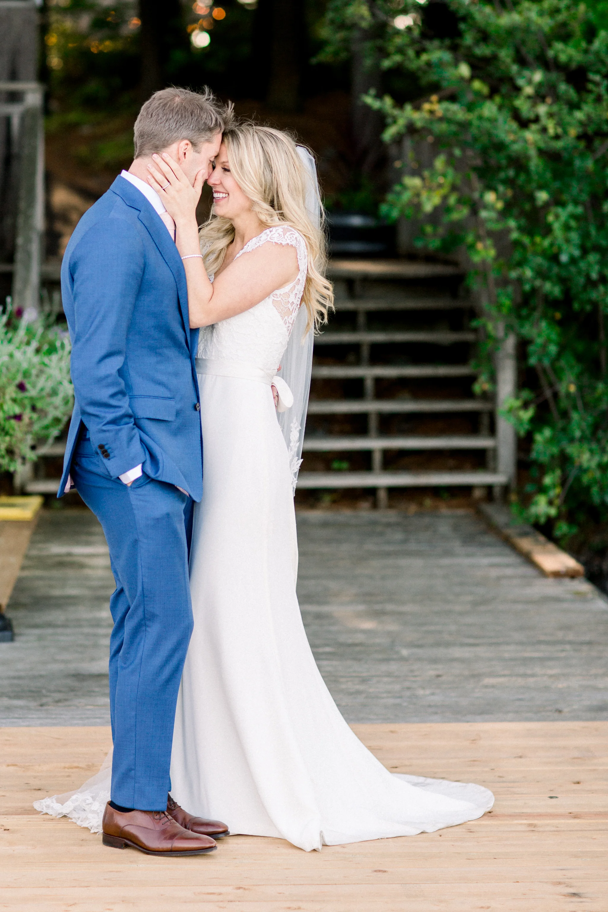 lakeside-wedding-ceremony.jpg