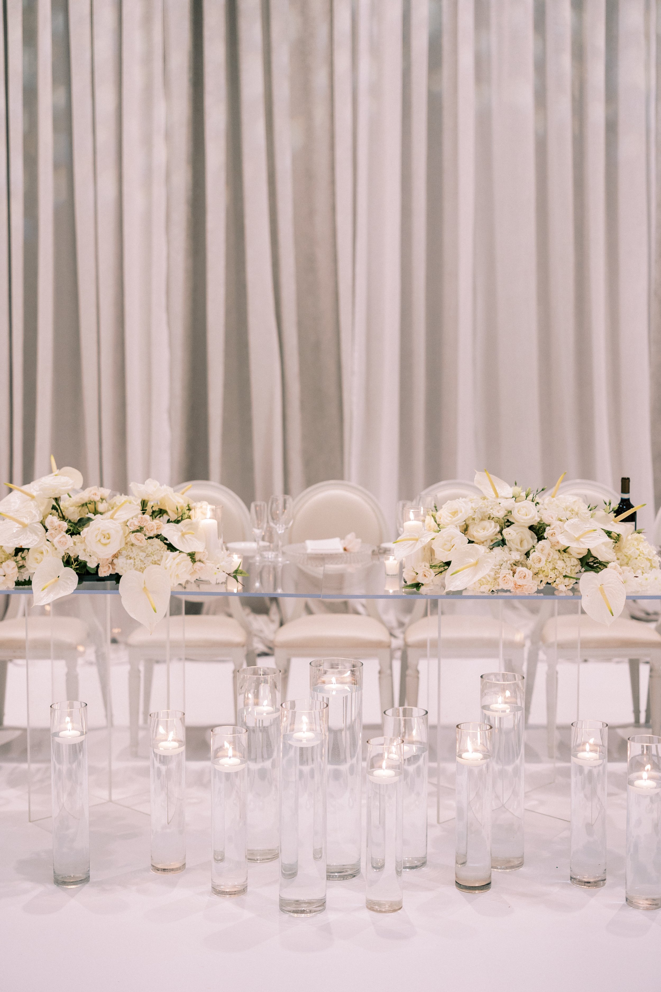 white-elegant-wedding-decor.jpg