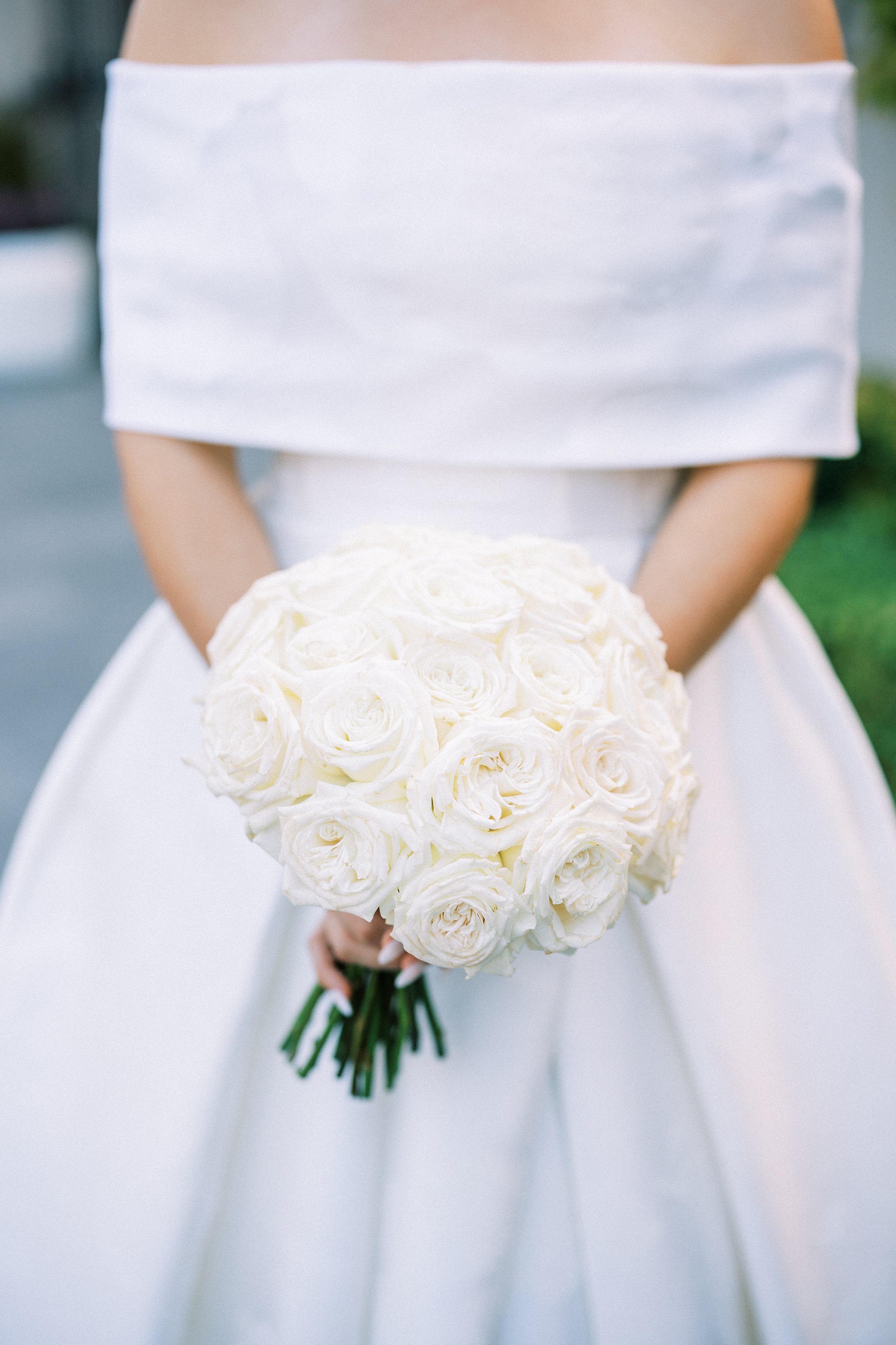 white-rose-bouquet.jpg