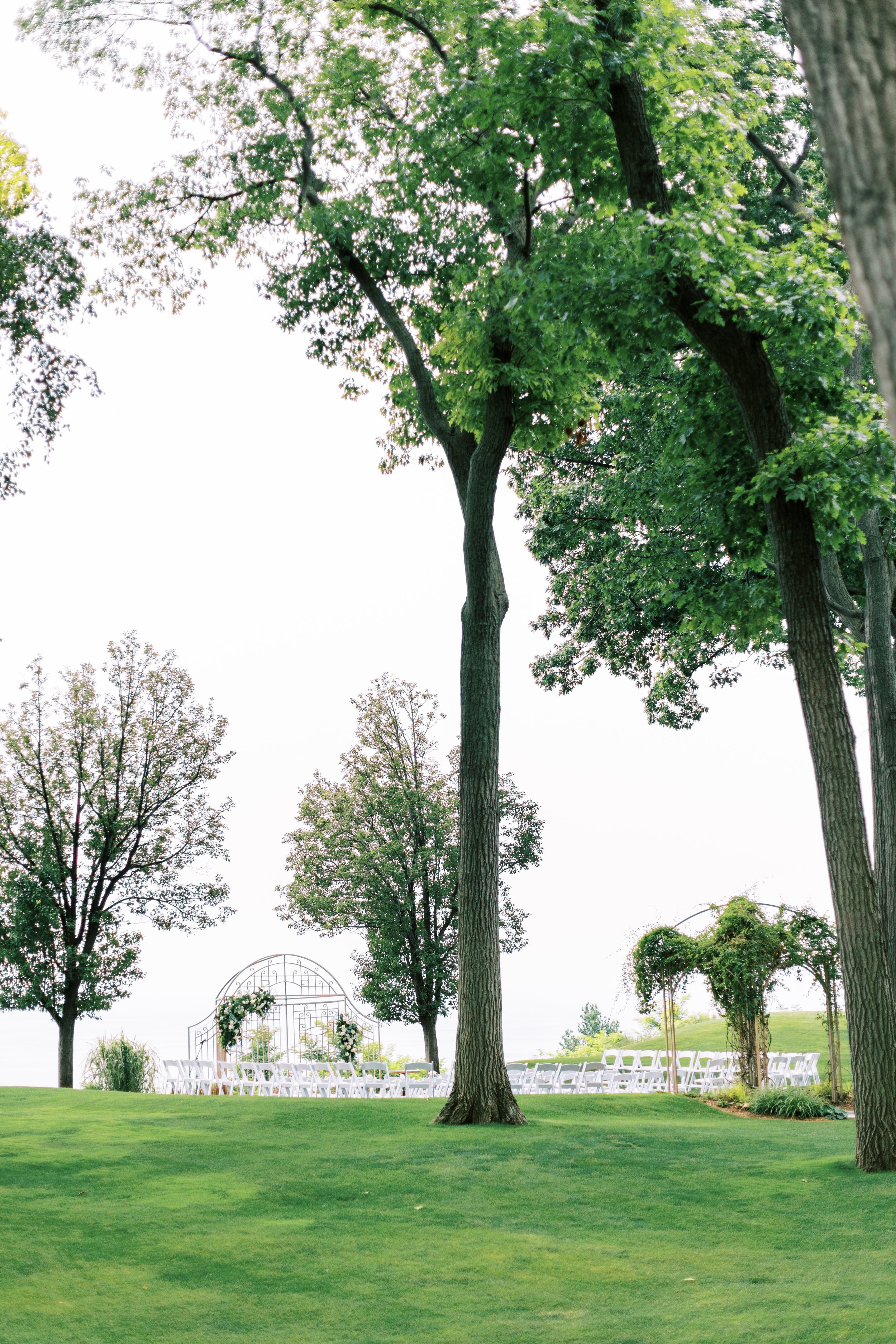 outdoor-ceremony-toronto-hunt-club-wedding.jpg