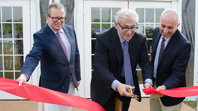  Rick Friedman (center) ribbon cutting ceremony opening the Hamptons Contemporary show 