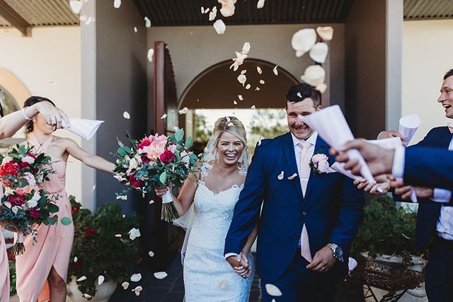 Daisy &amp; Phil ✨ To see more from this beautiful wedding, visit our blog via the link in our bio ✨⠀⠀⠀⠀⠀⠀⠀⠀⠀
.⠀⠀⠀⠀⠀⠀⠀⠀⠀
.⠀⠀⠀⠀⠀⠀⠀⠀⠀
Florals &amp; Styling:@peoniesboutiqueweddings &bull; Ceremony &amp; Reception Venue: @enzohuntervalley &bull; Photogr