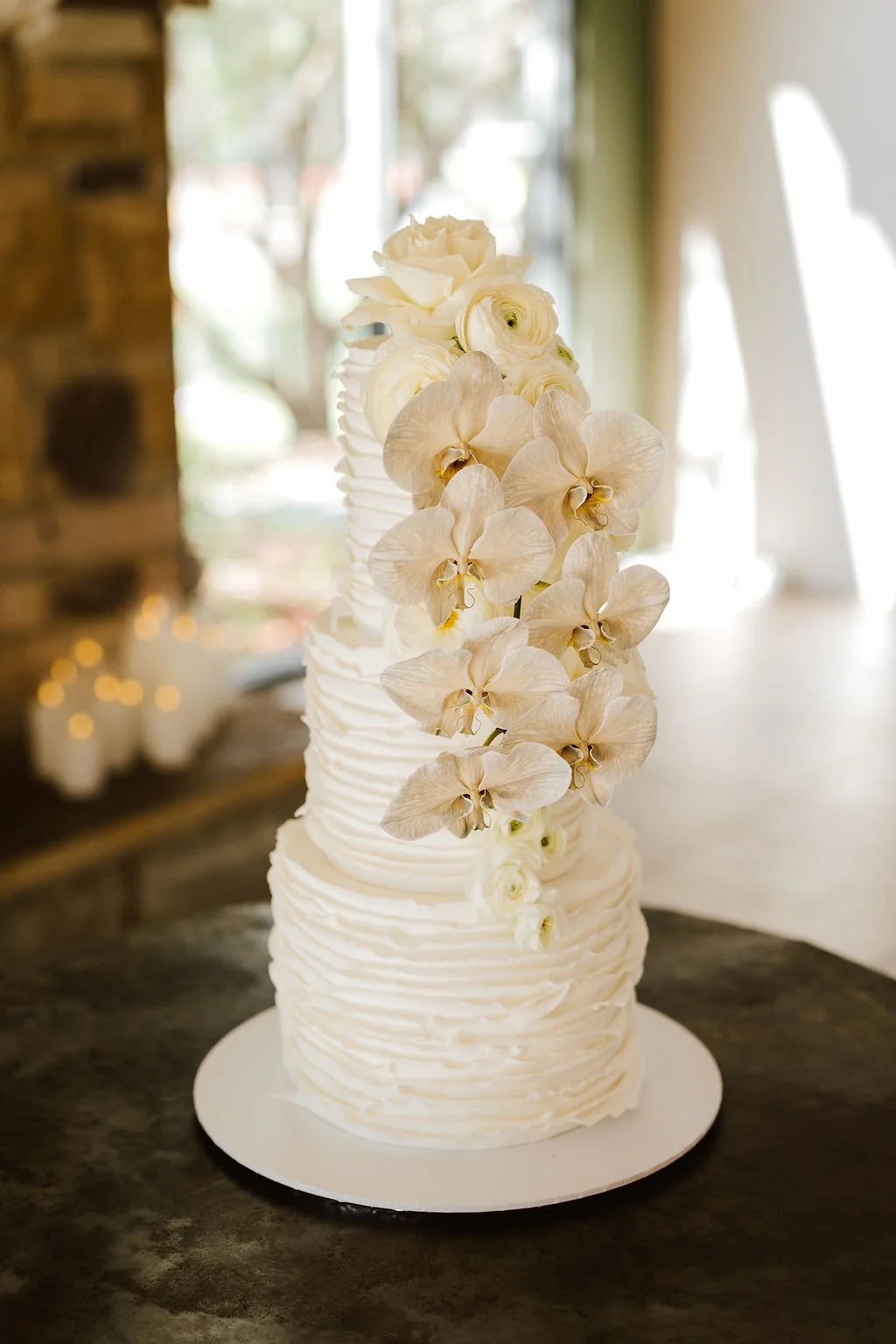 hunter-valley-wedding-cake.jpg