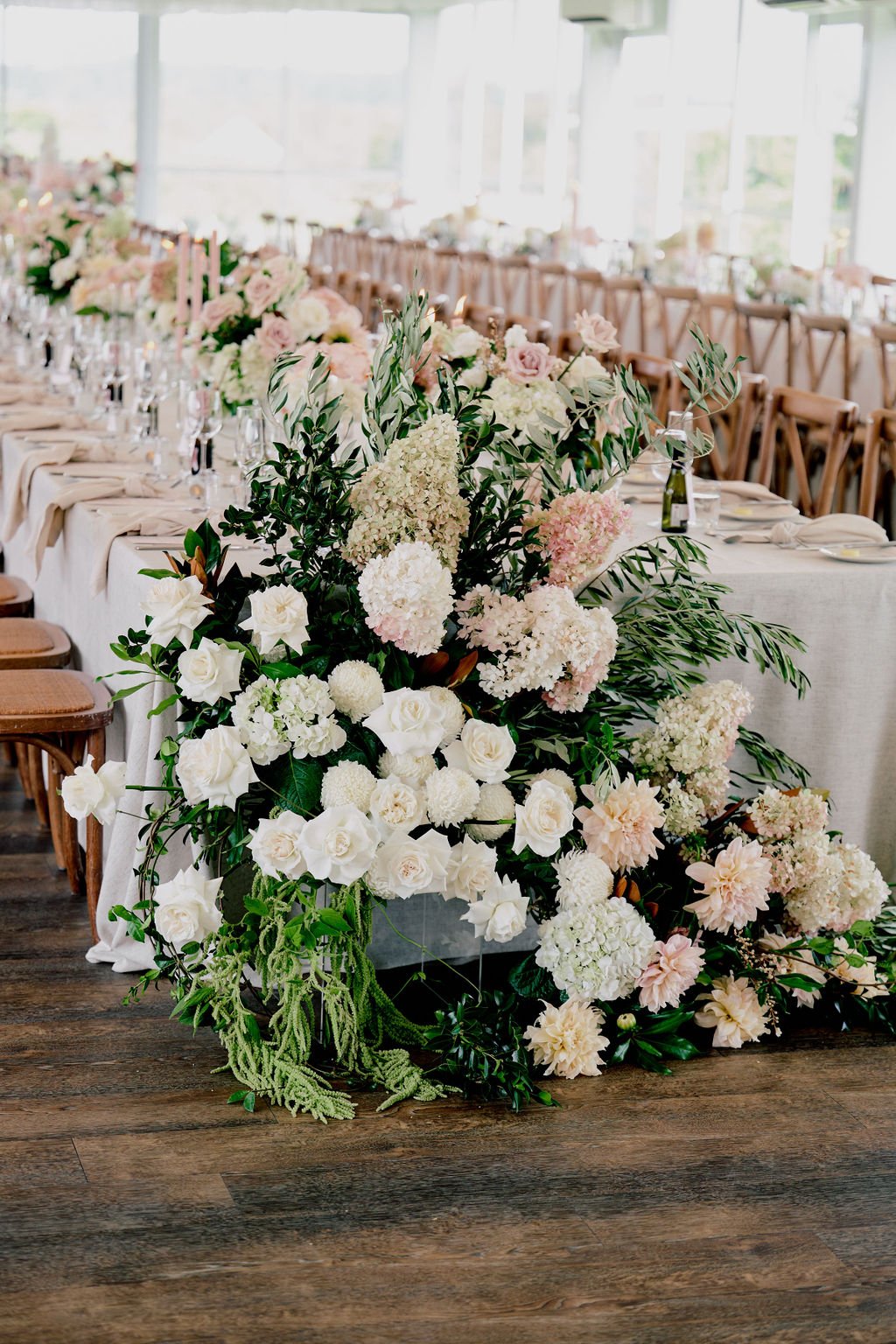 abundent-hunter-valley wedding-flowers.jpg