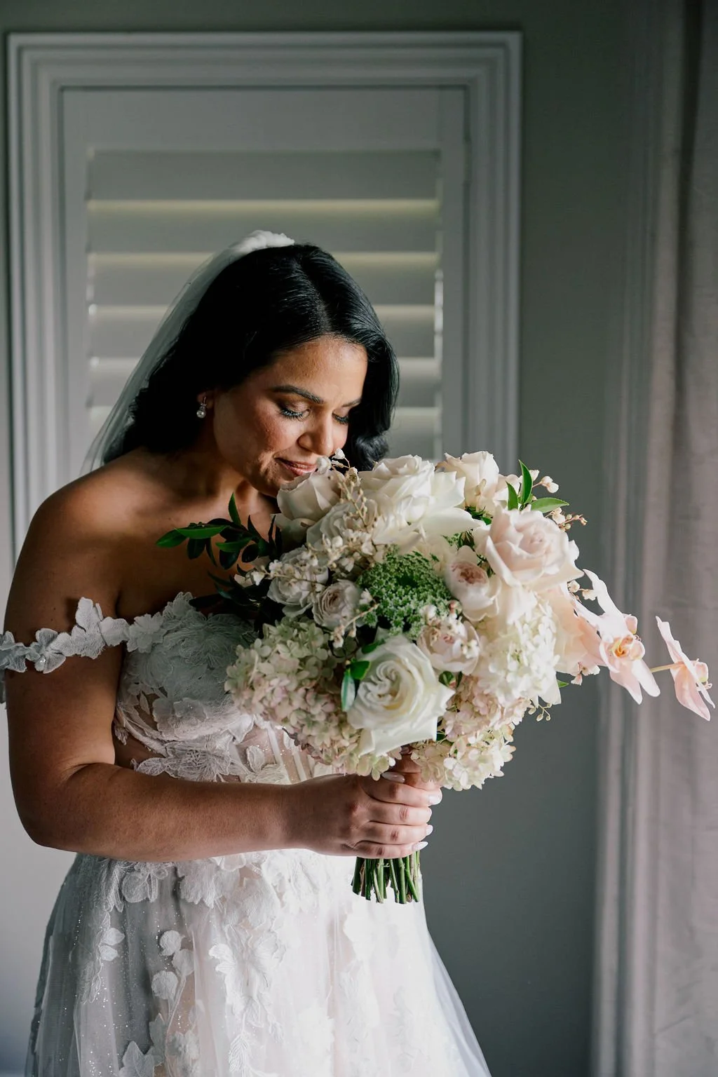 hunter-valley-bride-wedding-flowers.jpg