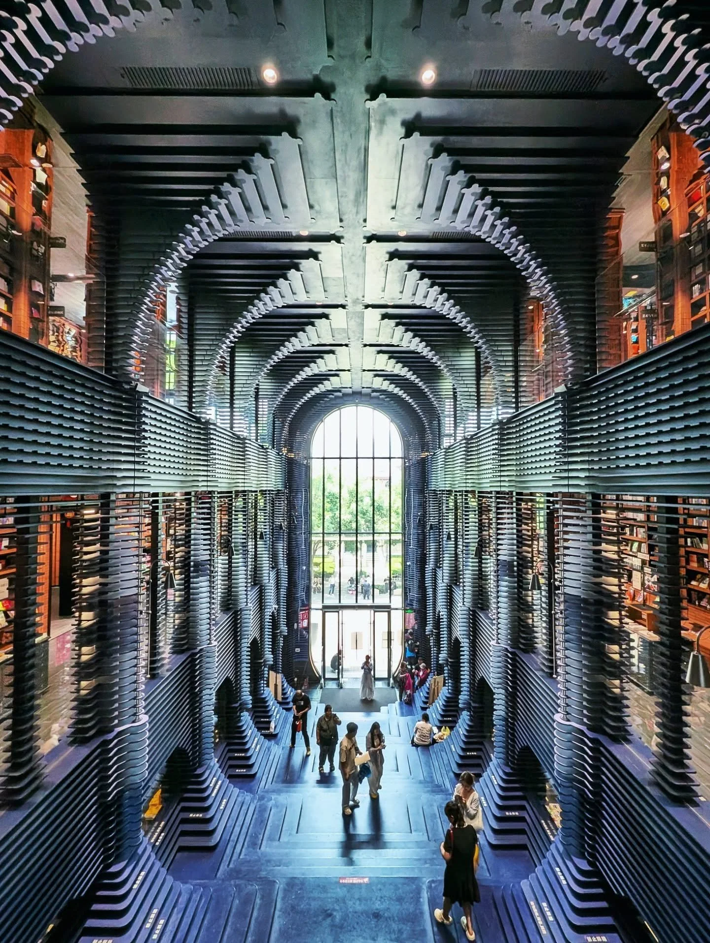 Zhongshuge Bookstore, Tianjin 天津

Tianjin is a large bustling port city located close to Beijing. There you'll find a lot of beautiful European buildings, remnants of when China was forced to concede large parts of the city to Western powers during t