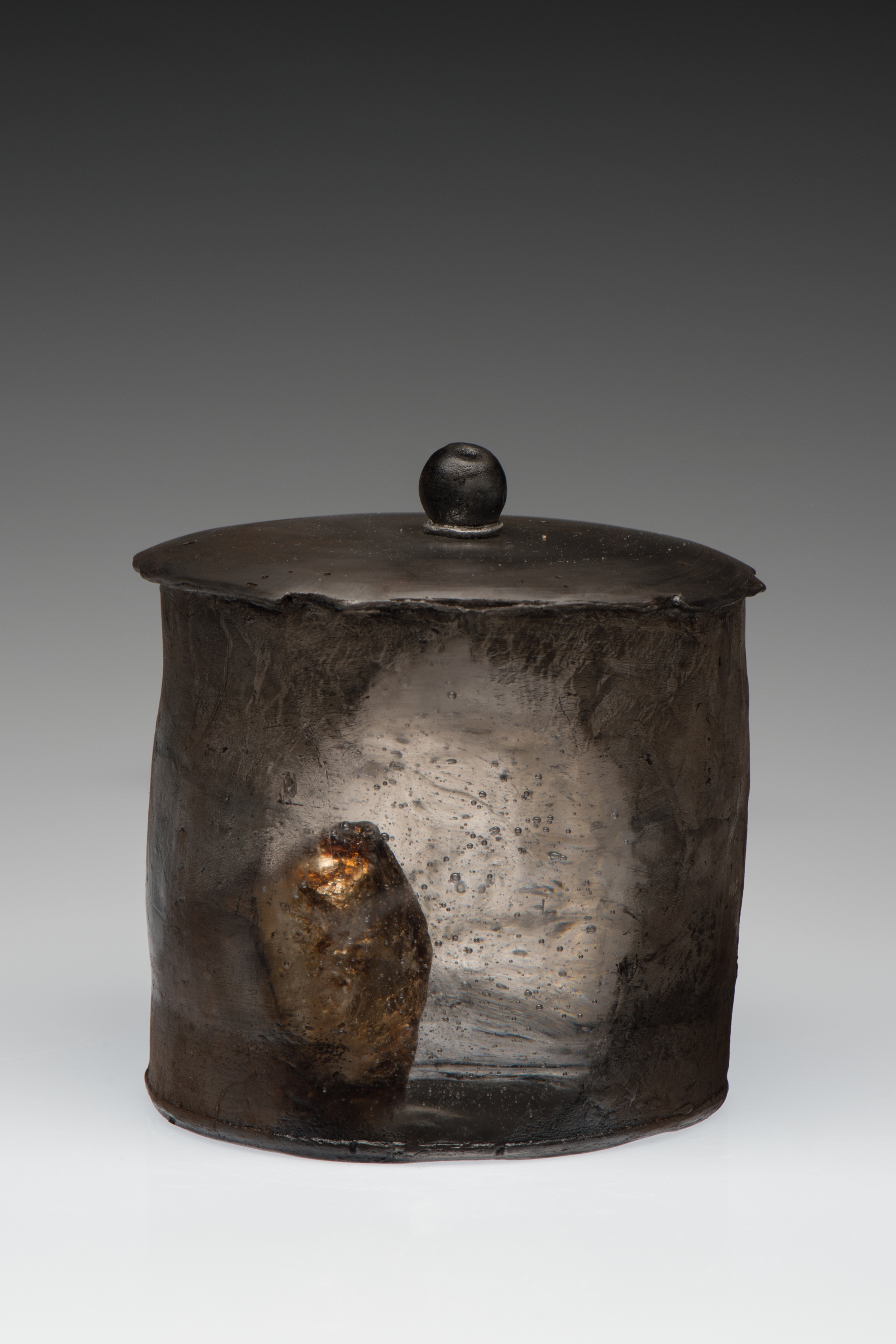 Echo from the Highland II No.1–No.12，2016 Kiln-formed glass, tea, silver leaf, wood,&nbsp;Overall installation dimension varies; Each: 5 x 5 x 5.5 inch 