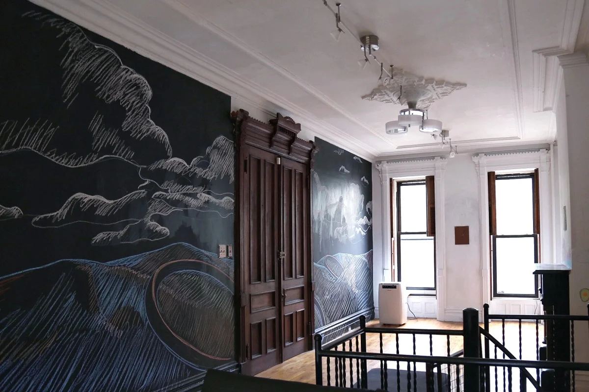 Zhai Liang: Living Room Installation view, photo by Echo He 《翟倞:客厅》场景图,摄影 何雨