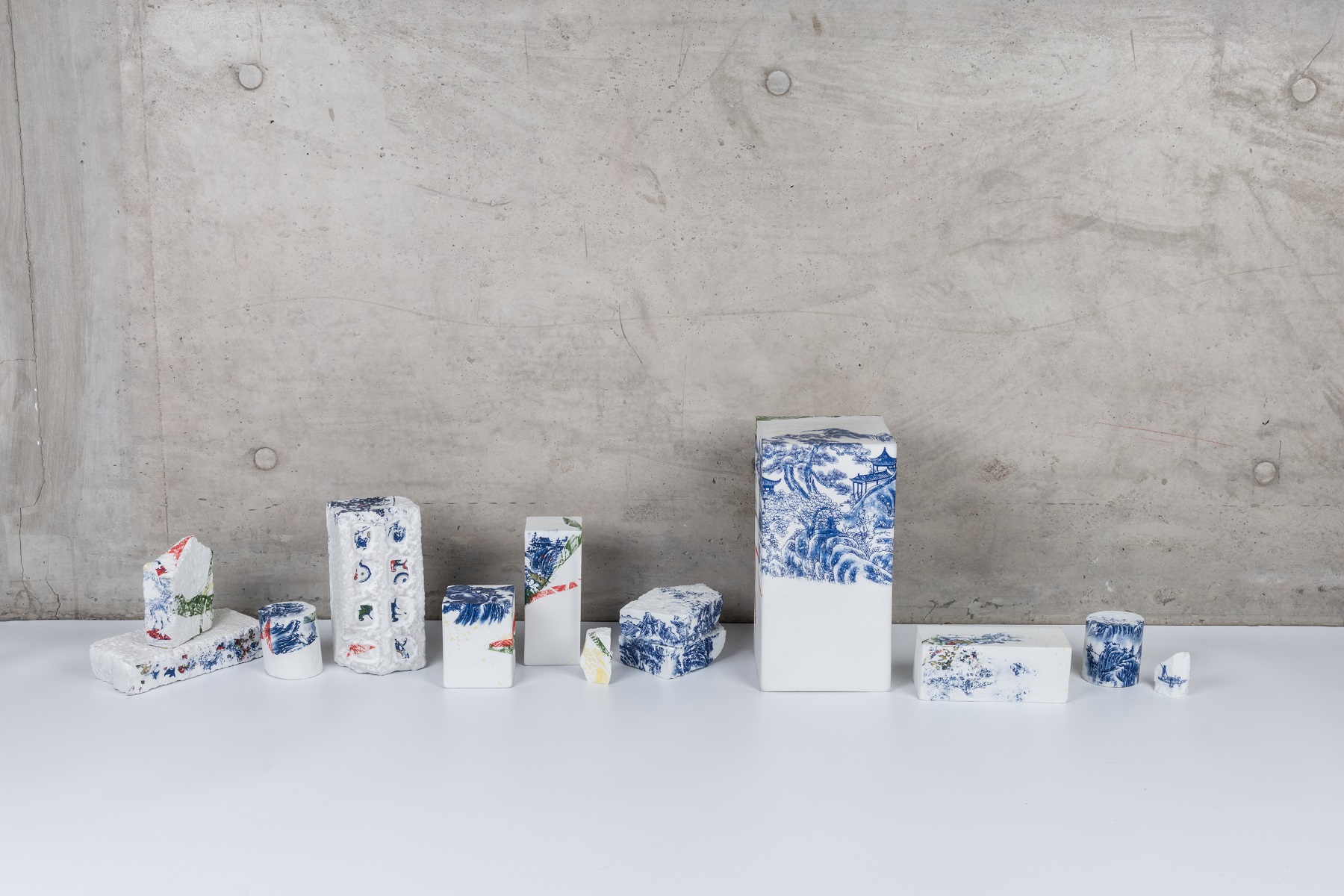 Landscapes Deconstruct III , 2018, Porcelain, fire to 1300C, gas reduction, Various dimension, 12 pi eces © Renqian Yang, courtesy Fou Gallery.