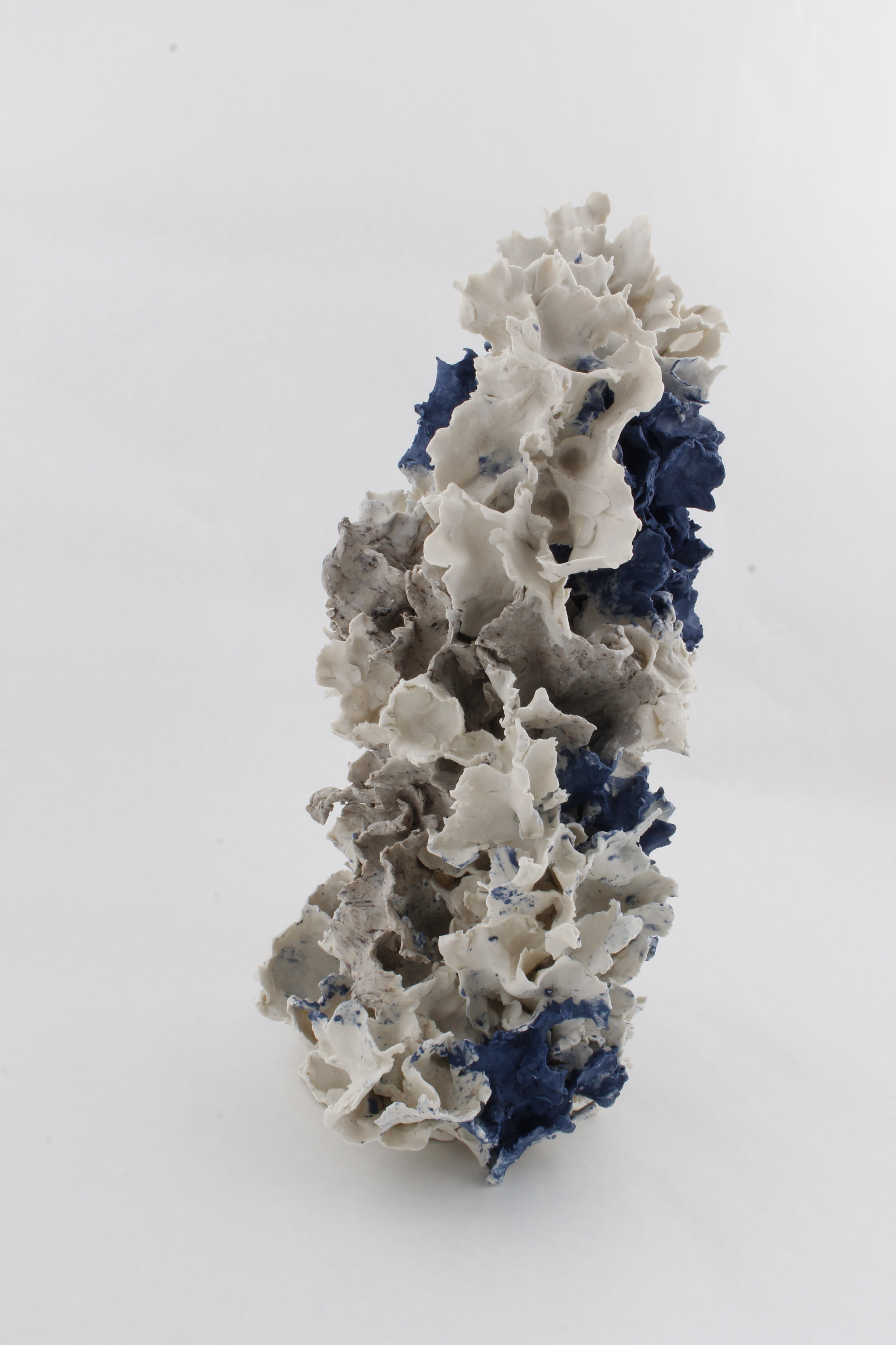  S imultaneous Growth , 2018. Paper clay, fire to cone 6, electric klin, 8 x 17 x 8 inch © Renqian Yang, courtesy Fou Gallery 