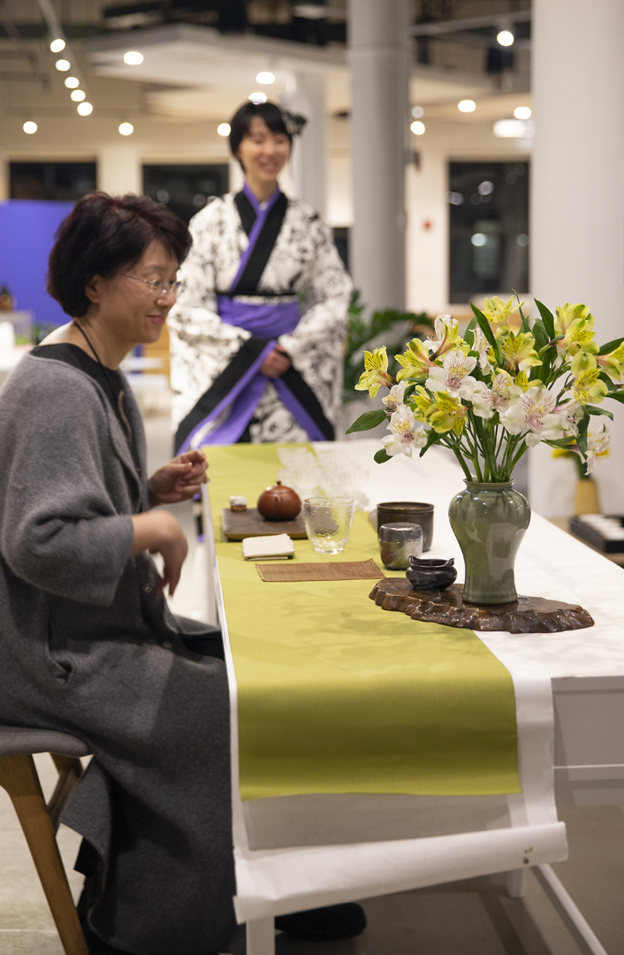  Tea Ceremony at Wix, photographed by Yotam Kellner 