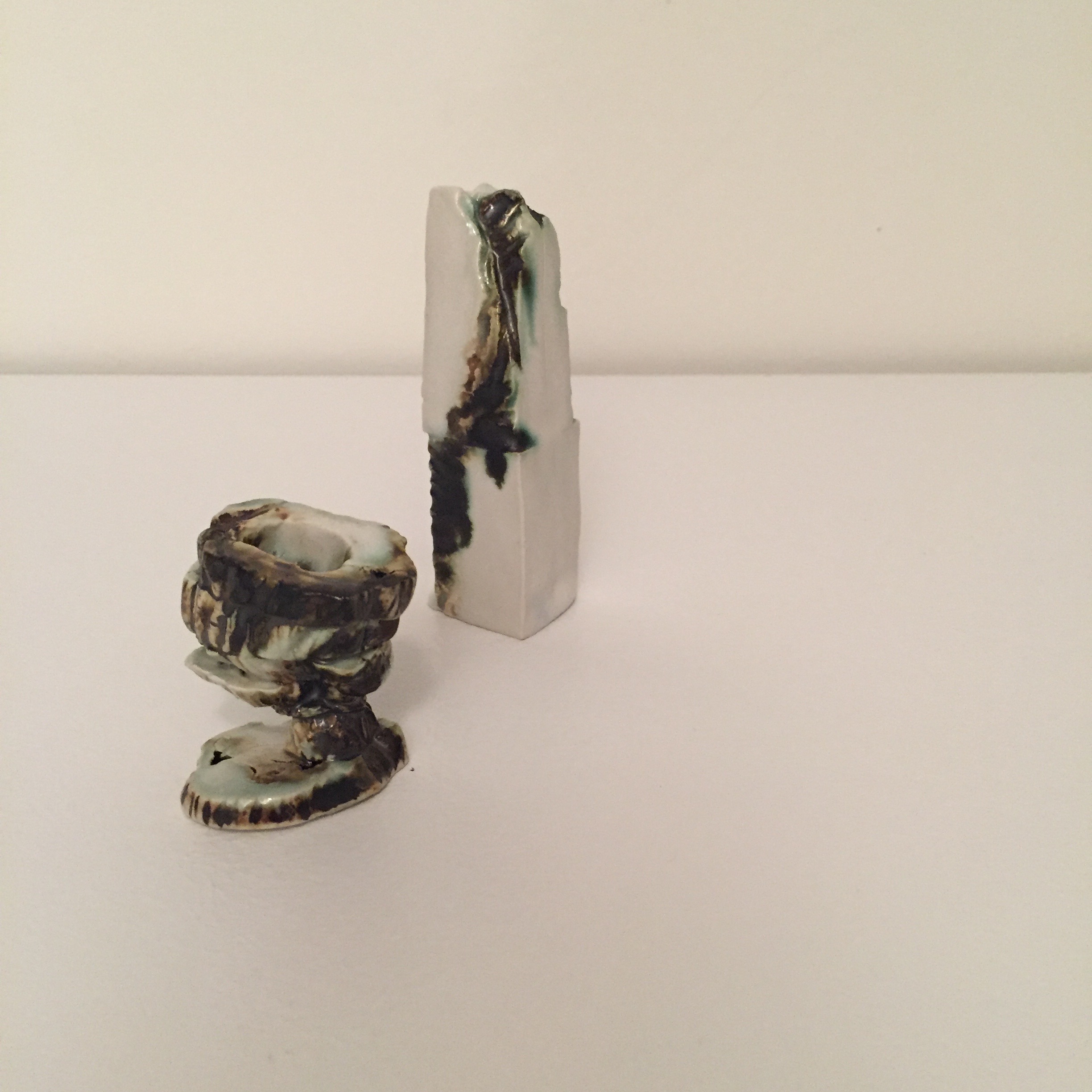 Hilda Shen, Range of Mountains, 2014-2019. Glazed clay, a group of six, each around 2.75 x 2 x 2.25 inches, ©Hilda Shen, courtesy of Fou Gallery