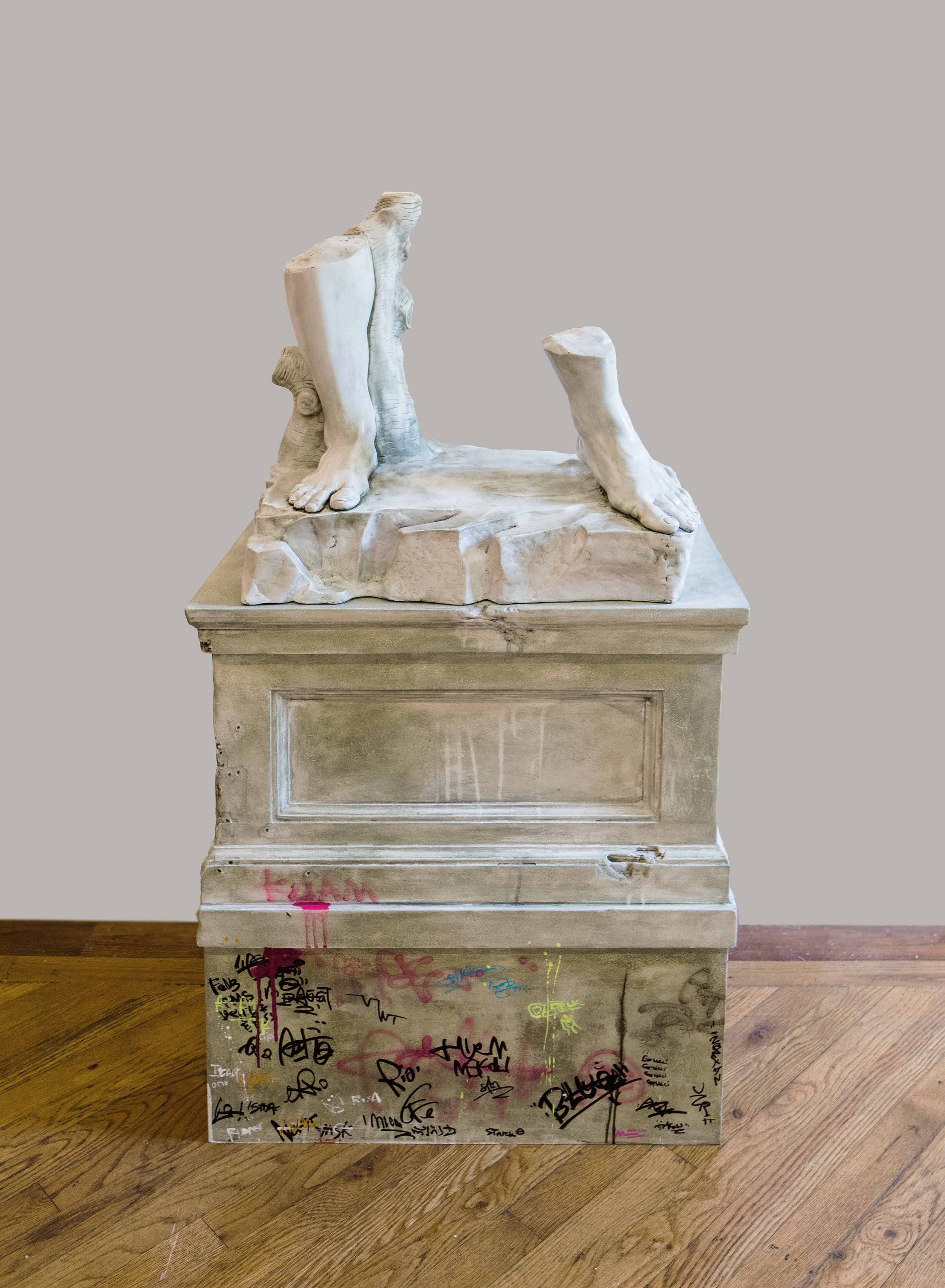 Siyuan Tan, The Sculpture of David Was Destroyed in the Square , 2019. Apoxie, wood, 23 x 22 x 17 inch; Base: 28 x 25 x 15 inch ©Siyuan Tan, courtesy Fou Gallery
